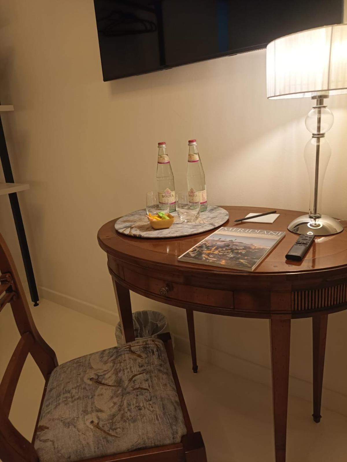 Deluxe Junior Suite photo 3