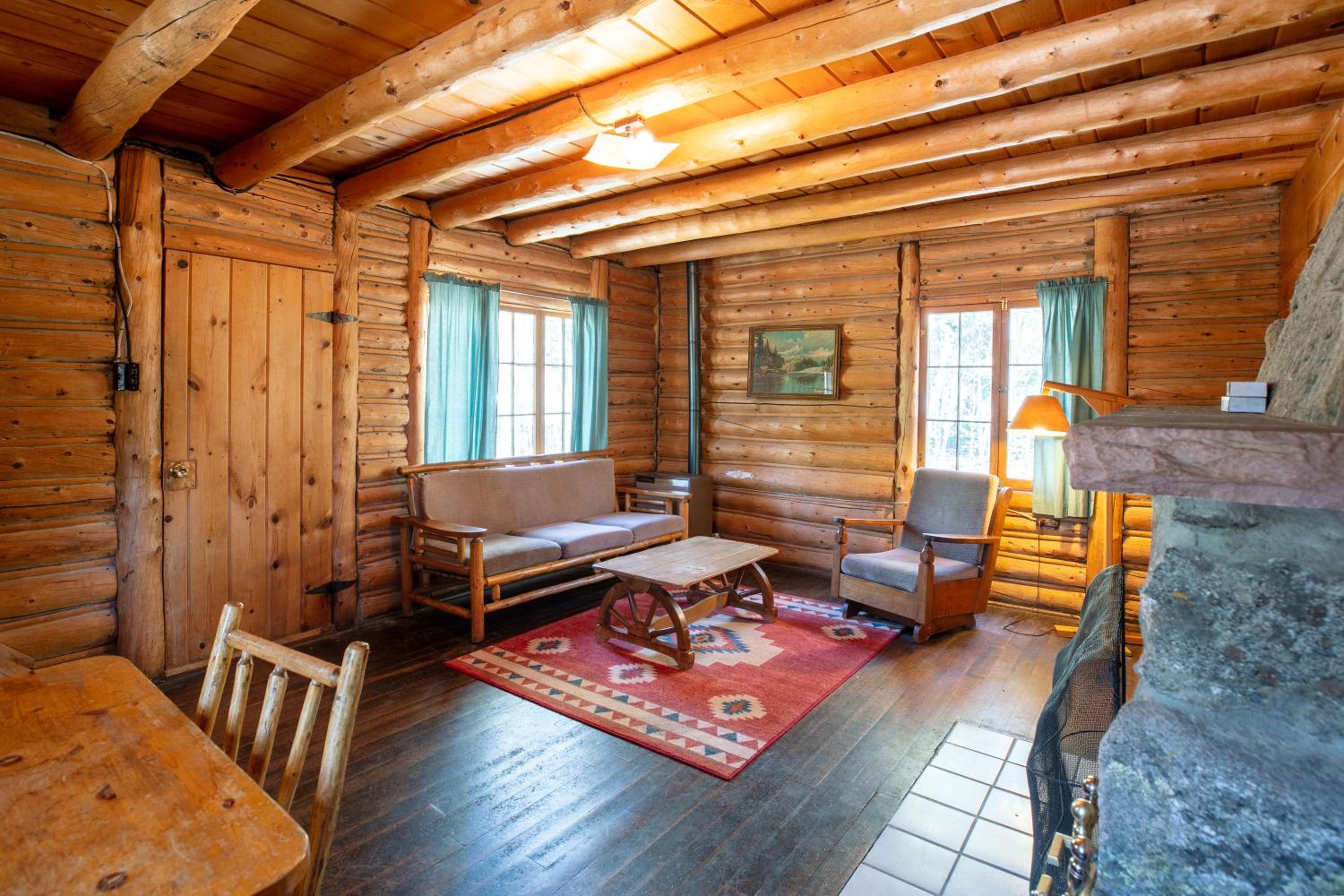 Bluebird Cabin - Pet Friendly photo 1