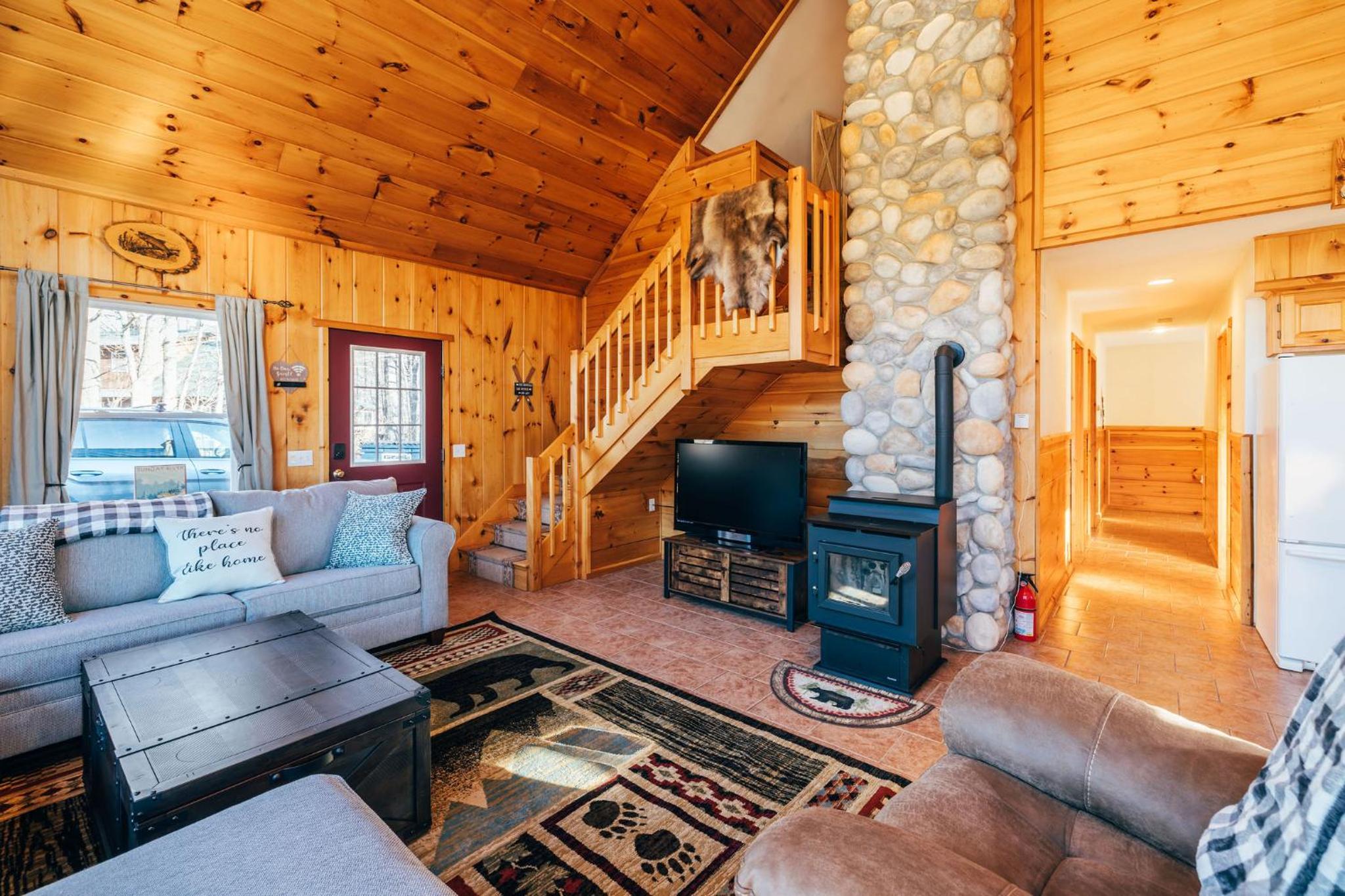 Three-Bedroom House photo 1