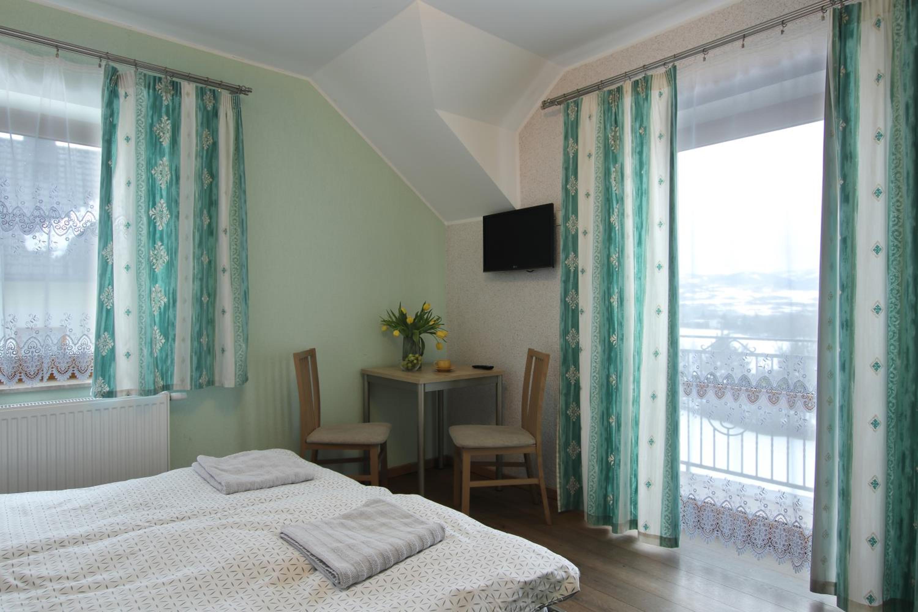 Four-Bedroom House - Photo 28