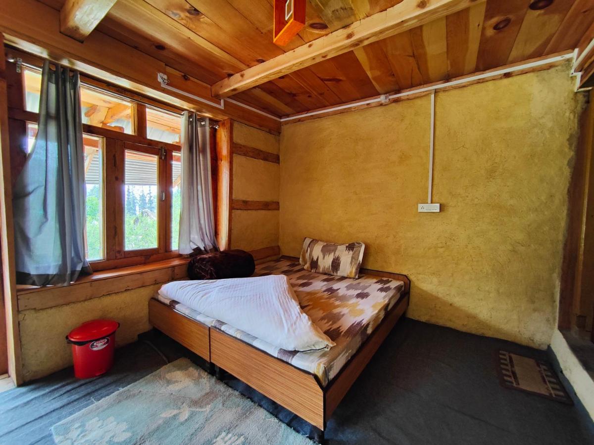 Double Room with Private Bathroom - Photo 14