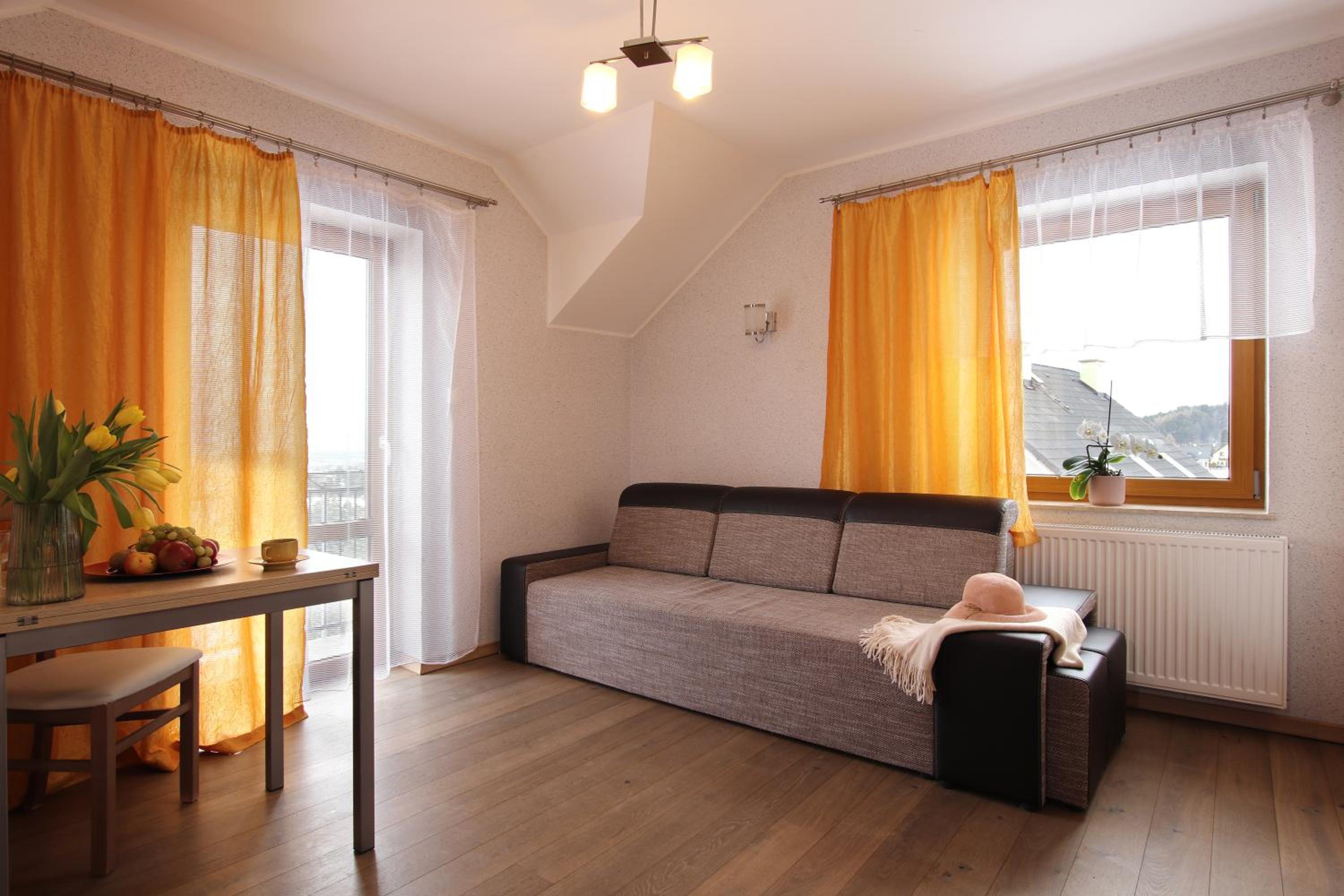 One-Bedroom House photo 1