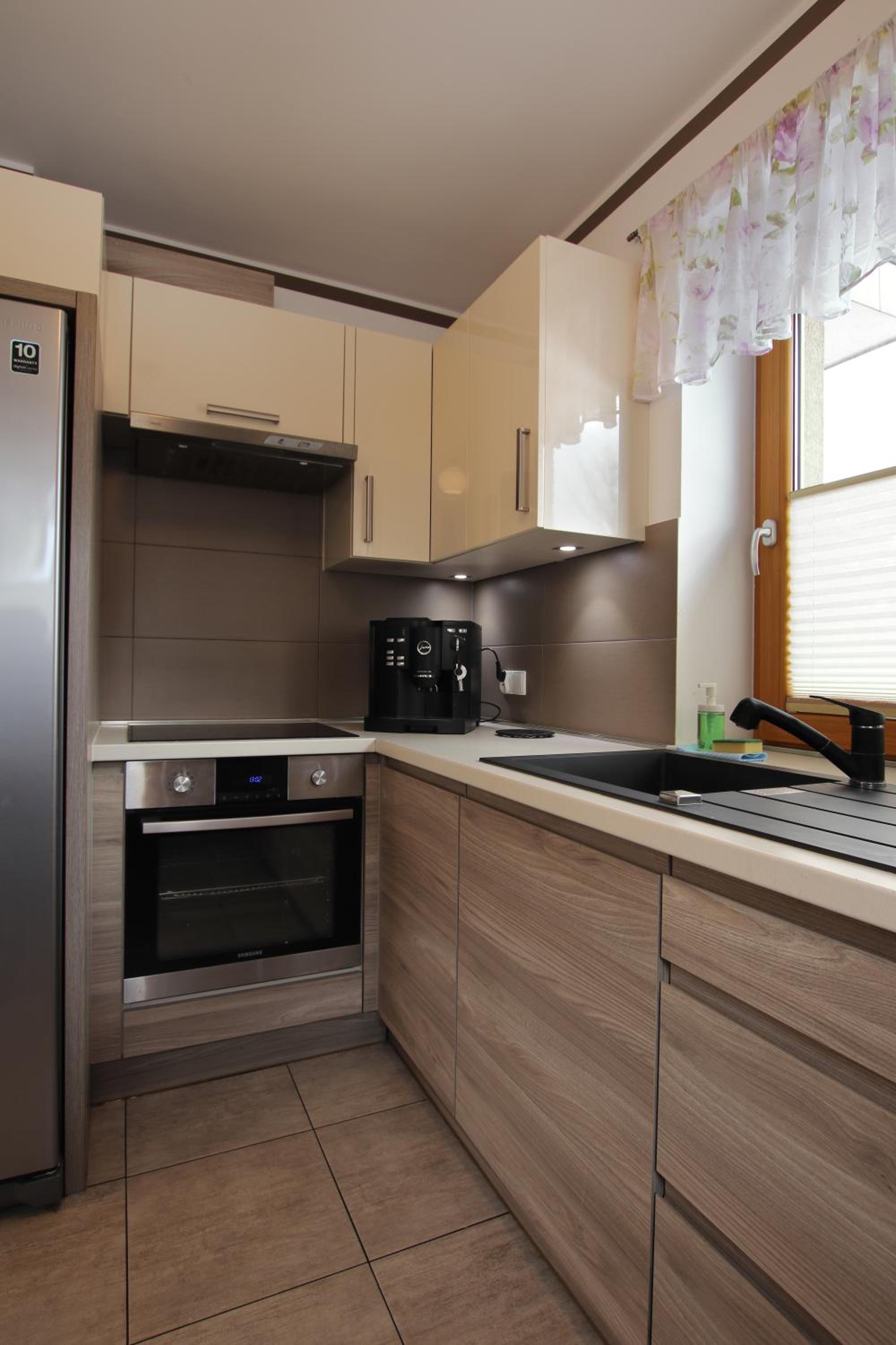 Four-Bedroom House - Photo 21