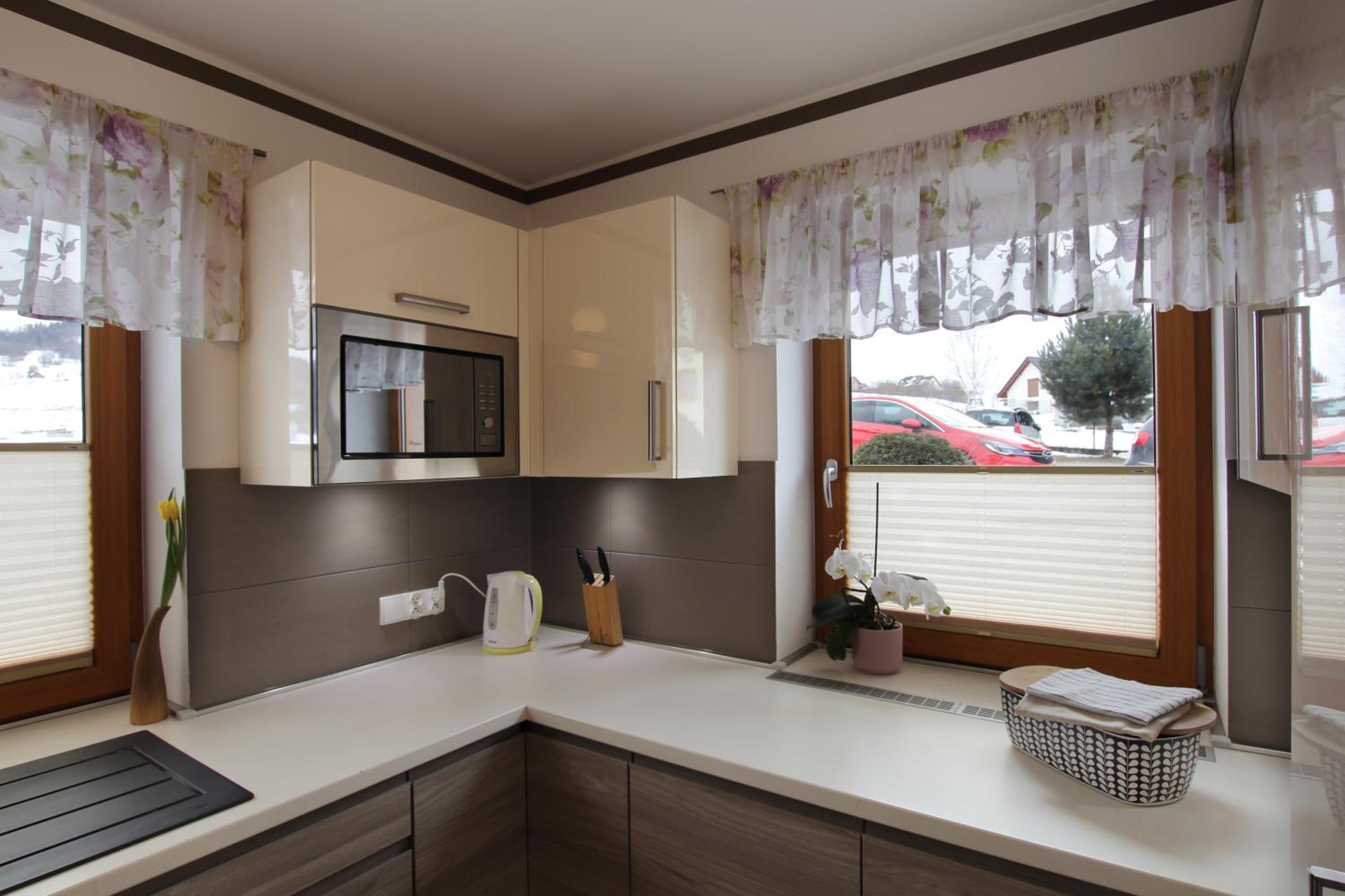 Four-Bedroom House - Photo 22