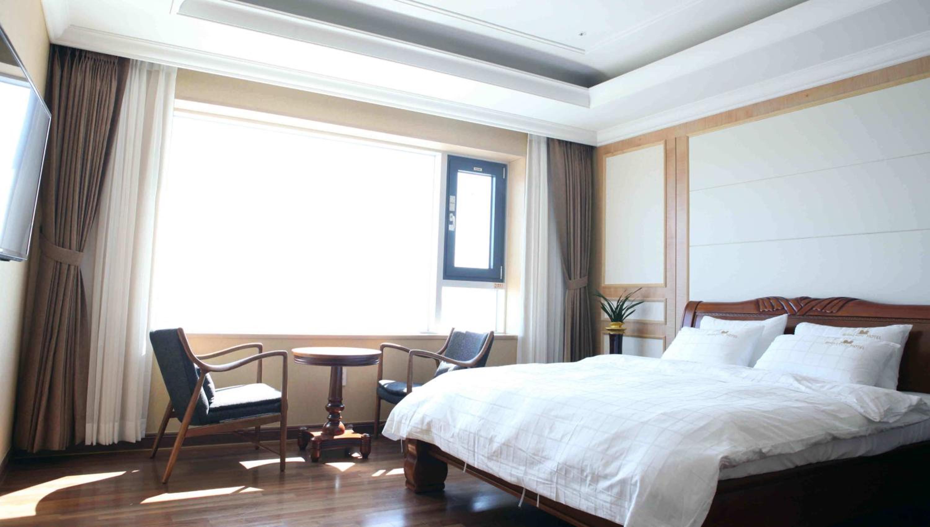 Suite photo 1