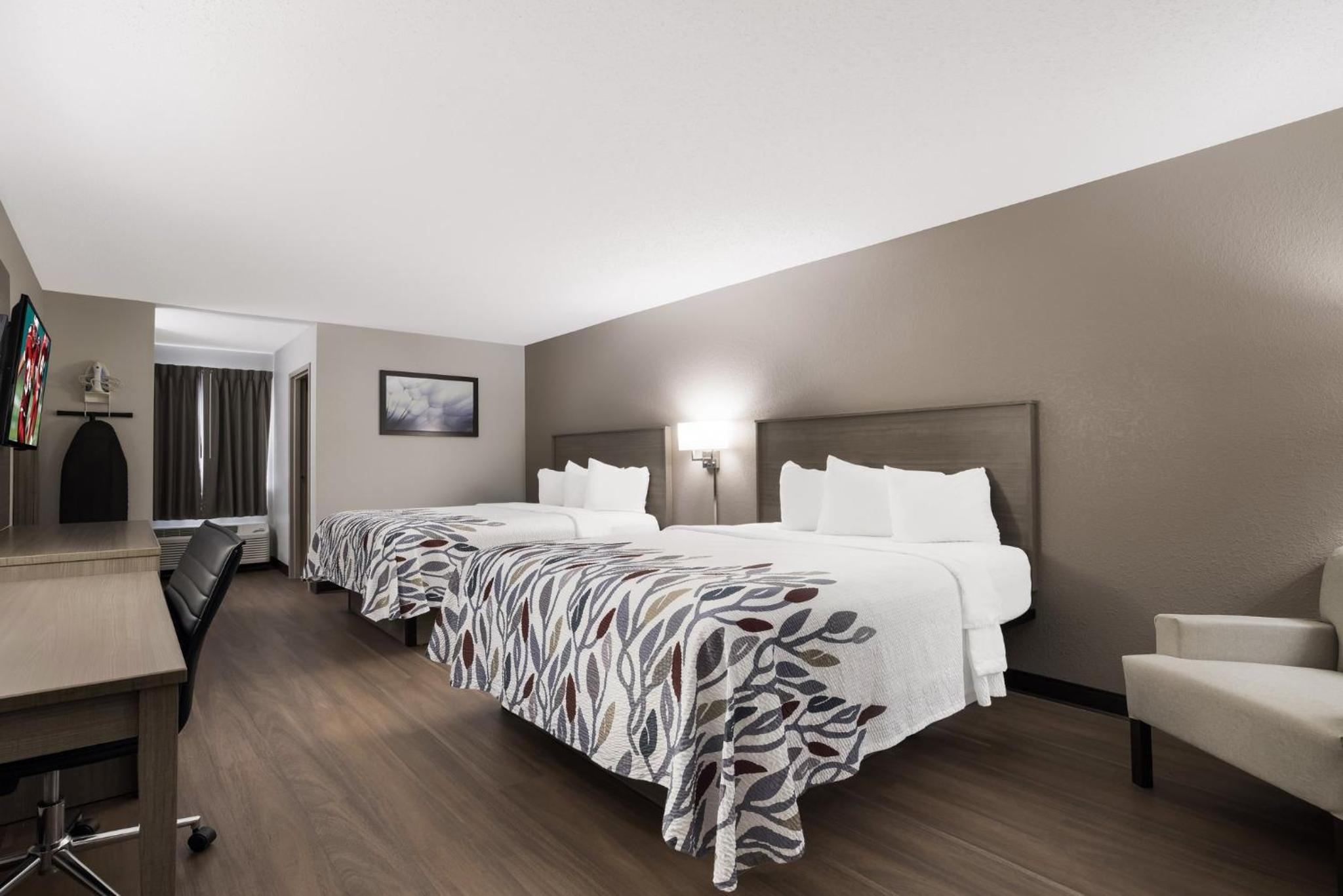 Superior Room with Two Queen Beds Non-Smoking - Photo 1