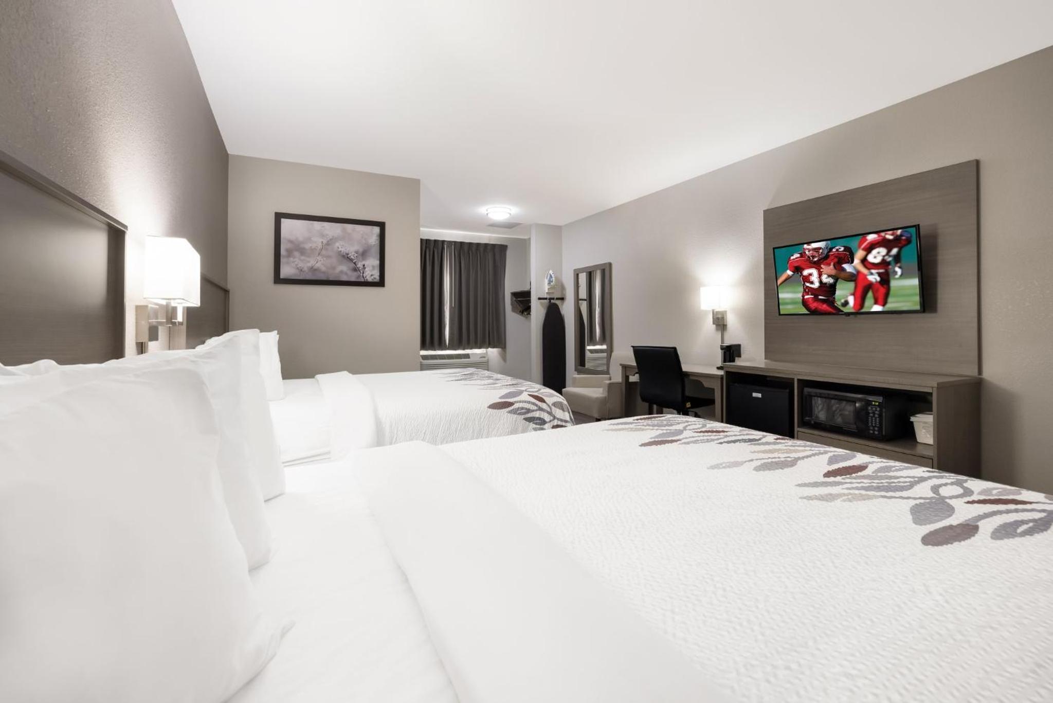 Superior Room with Two Queen Beds Non-Smoking - Photo 7