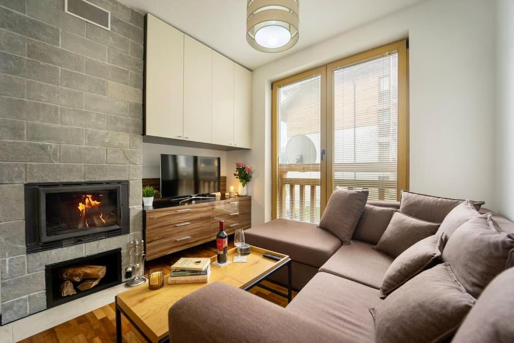 One-Bedroom Apartment - Photo 7