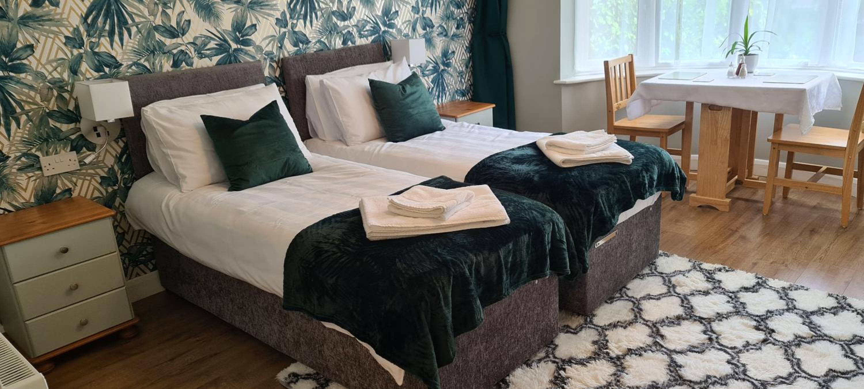 Deluxe Double or Twin Room - Photo 5