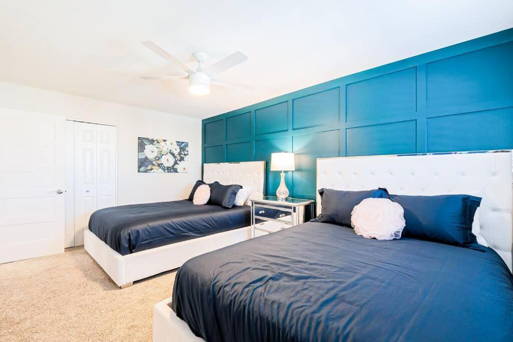 Three-Bedroom House photo 3