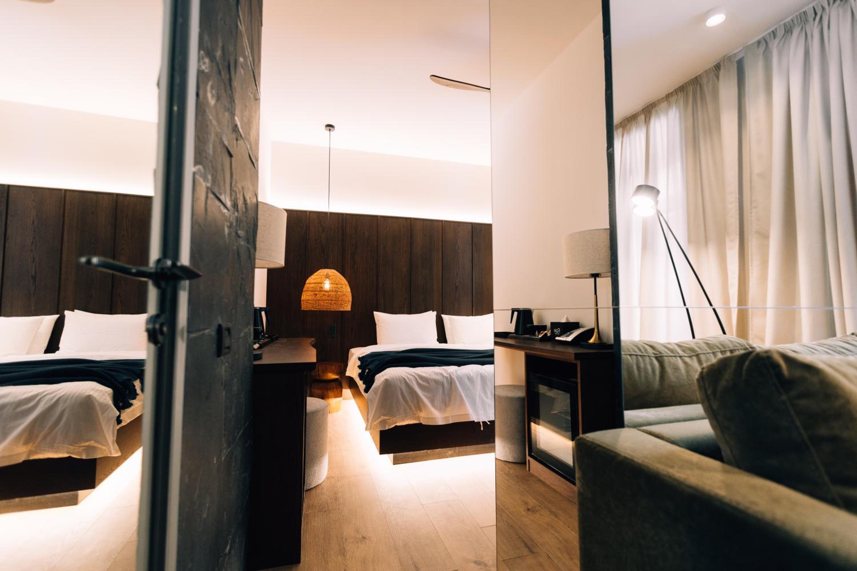 One-Bedroom Suite photo 2