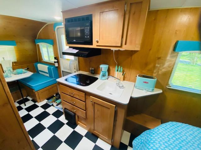 Caravan photo 2