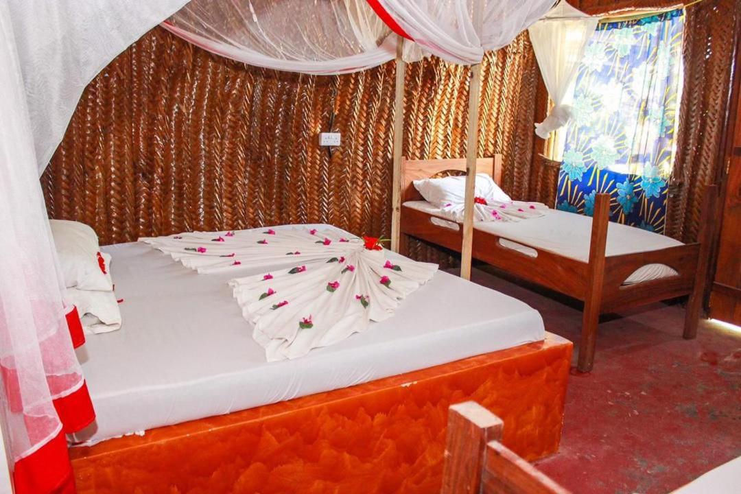 Quadruple Room with Private Bathroom