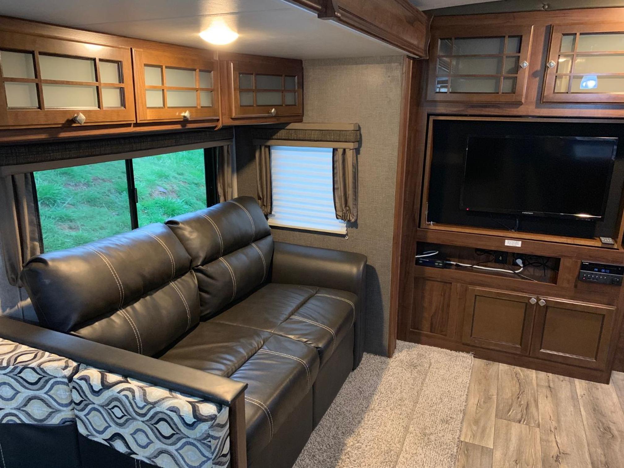 Caravan photo 1