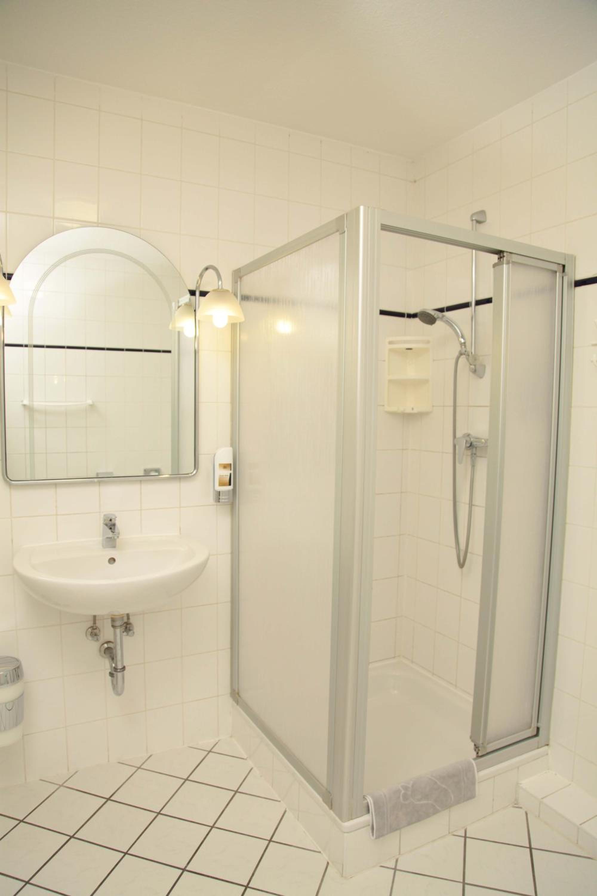 2-Room Apartment photo 2