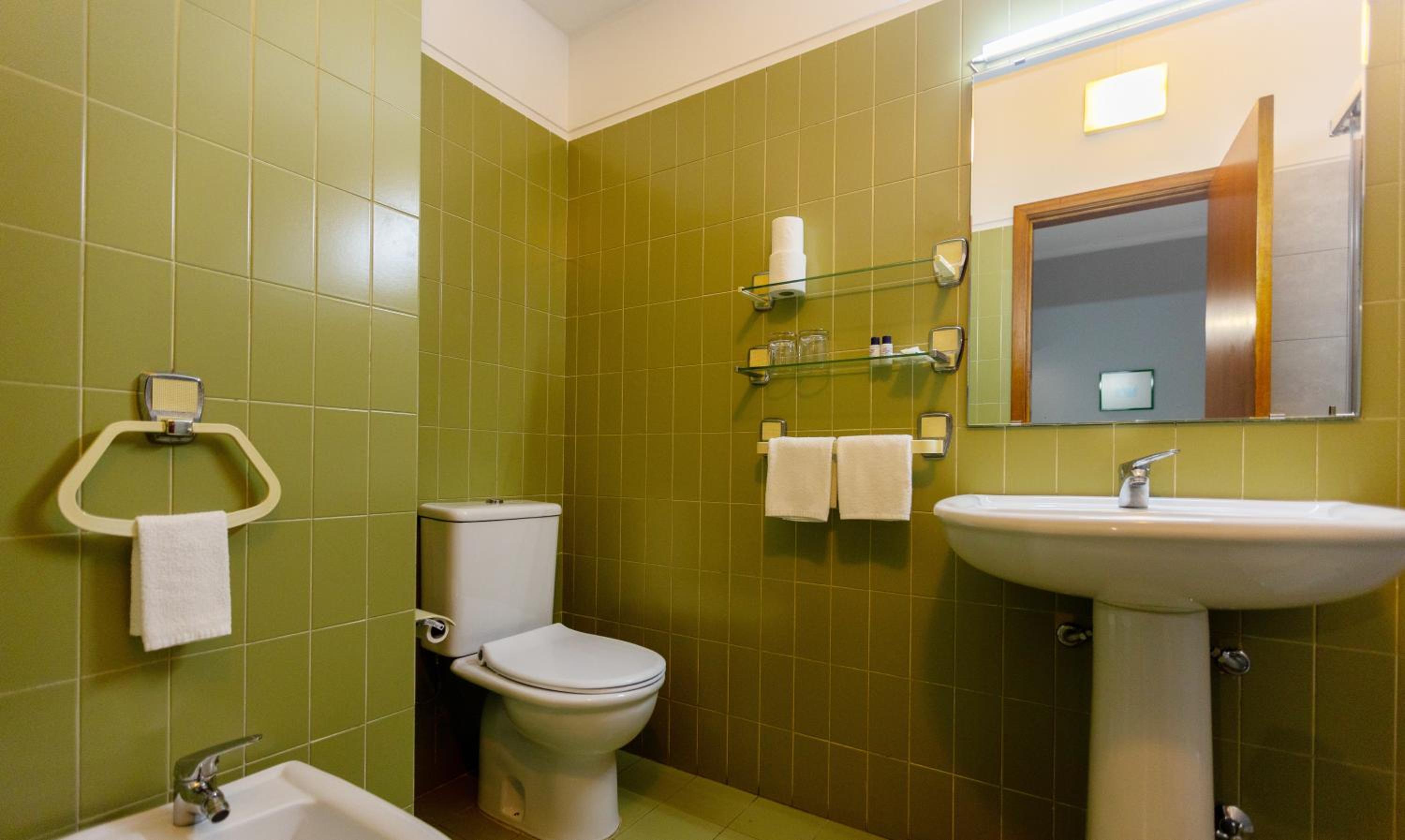 Double Room - Photo 3