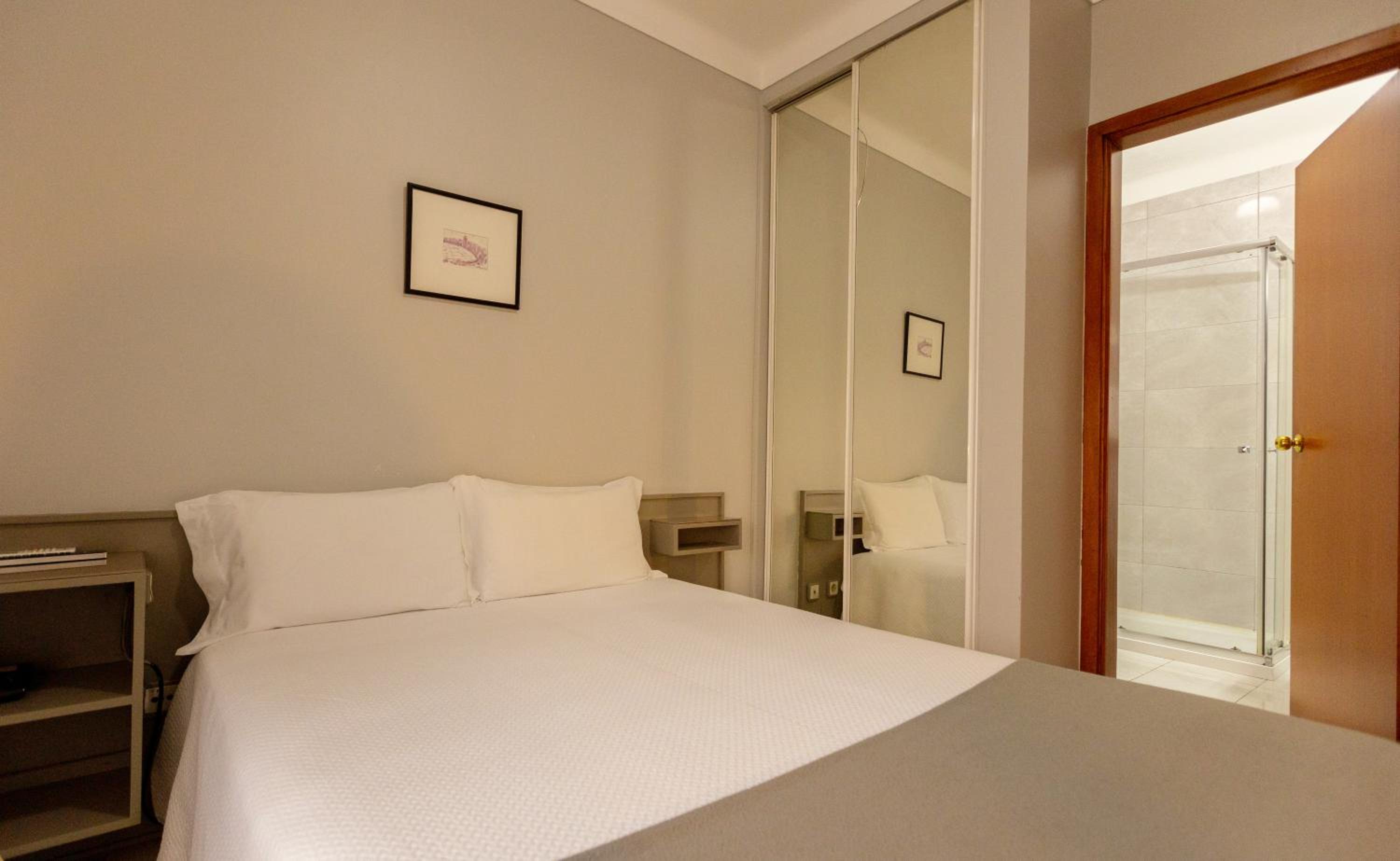 Double Room - Photo 4