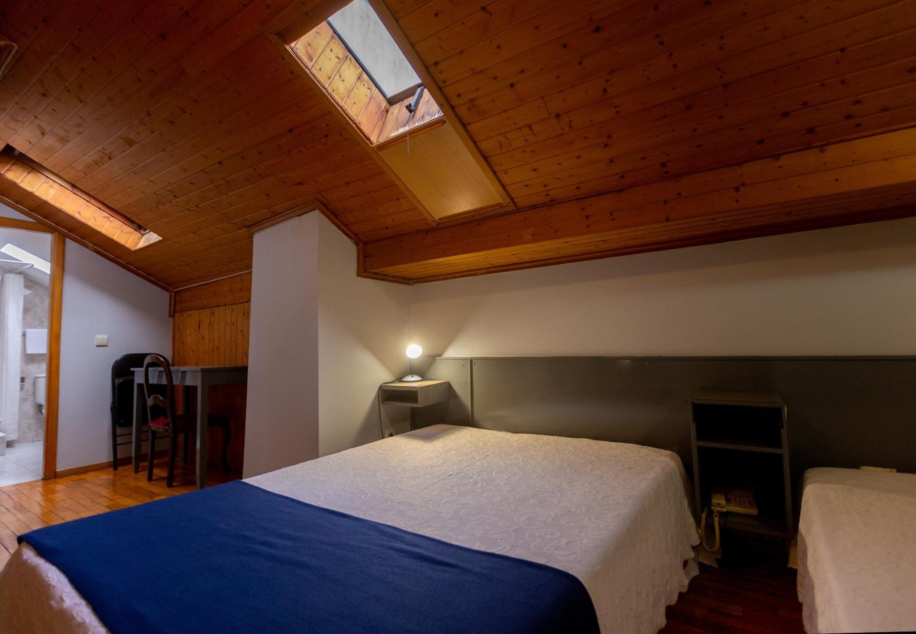 Quarto Triplo Econômico