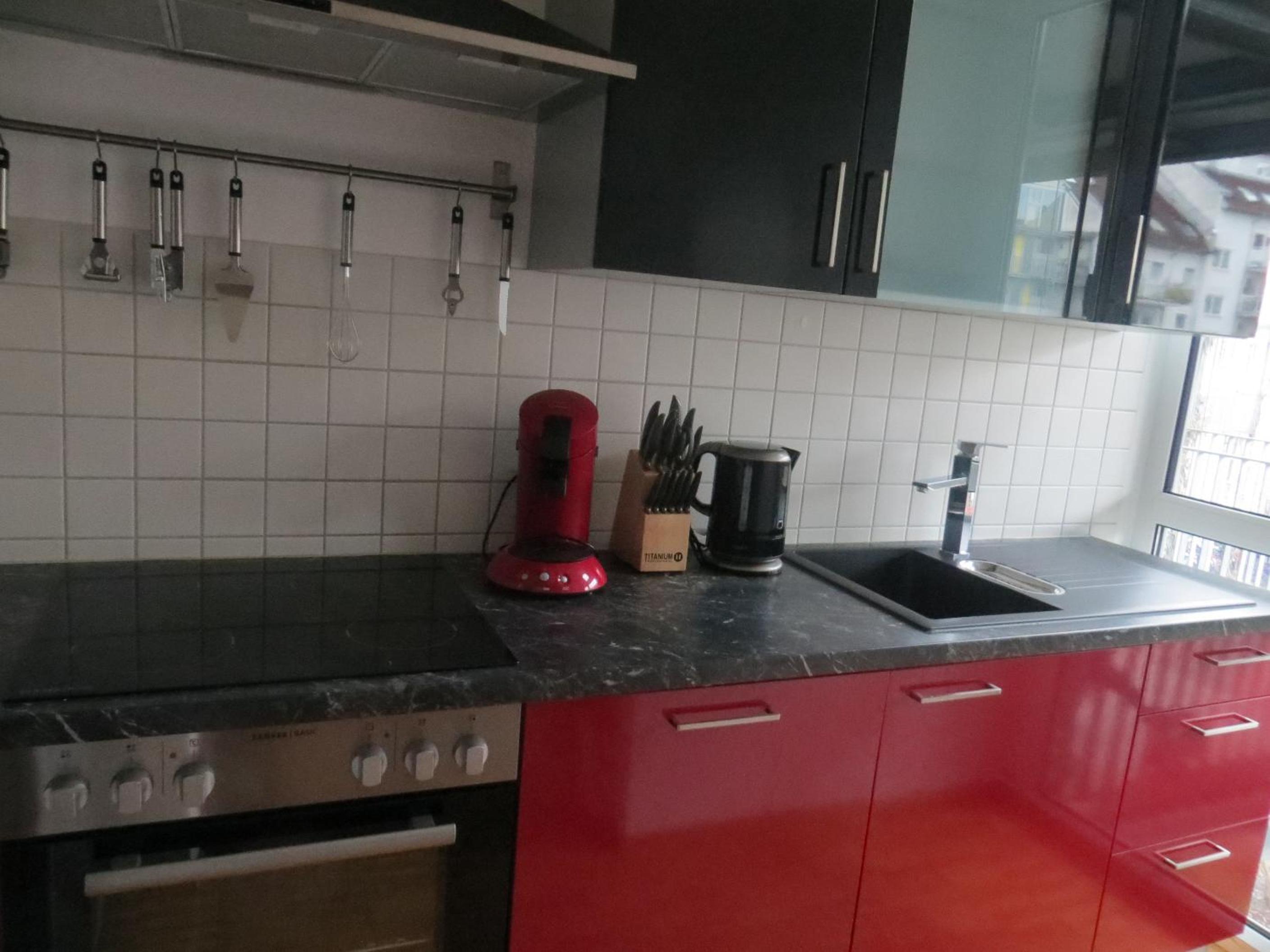 Apartment with Balcony - Photo 10