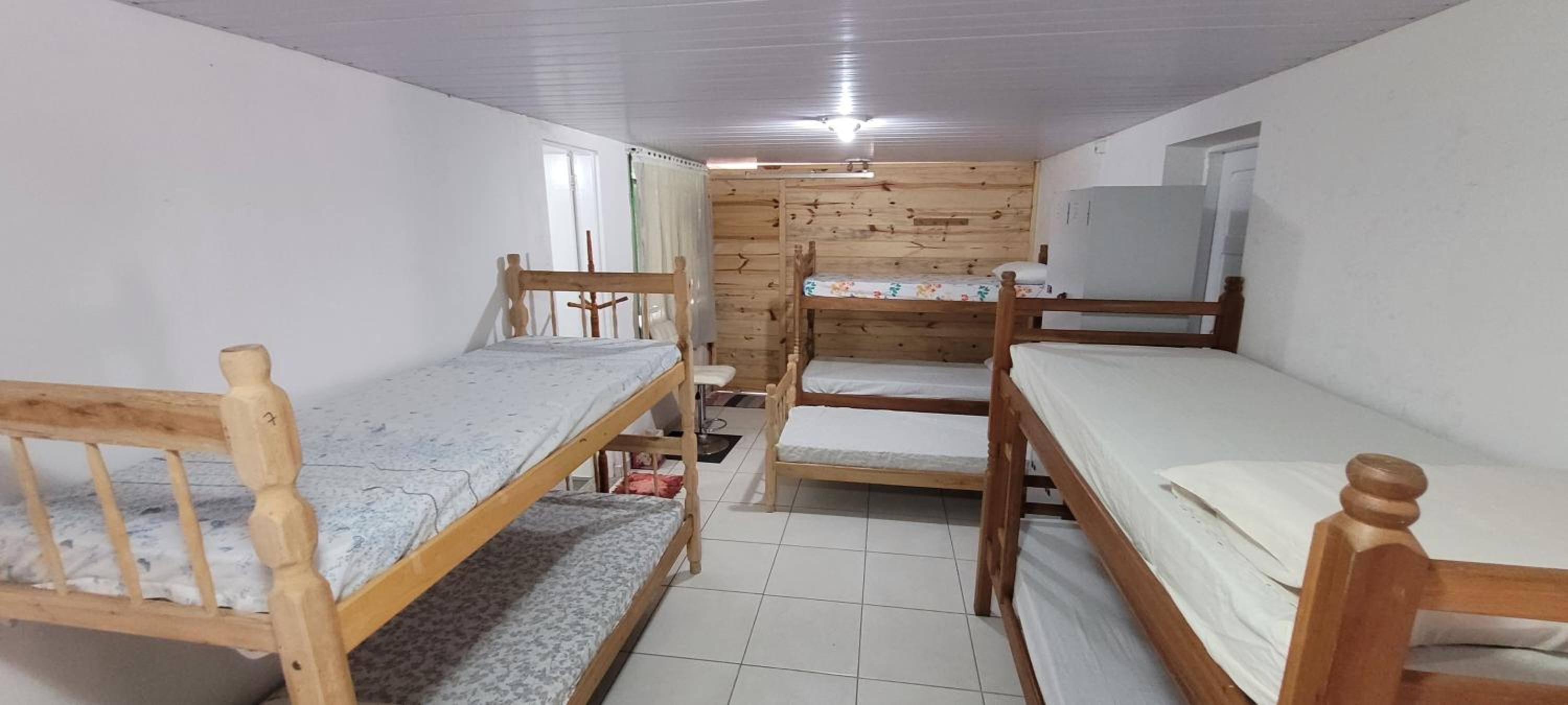 Bed in 8-Bed Mixed Dormitory Room photo 1