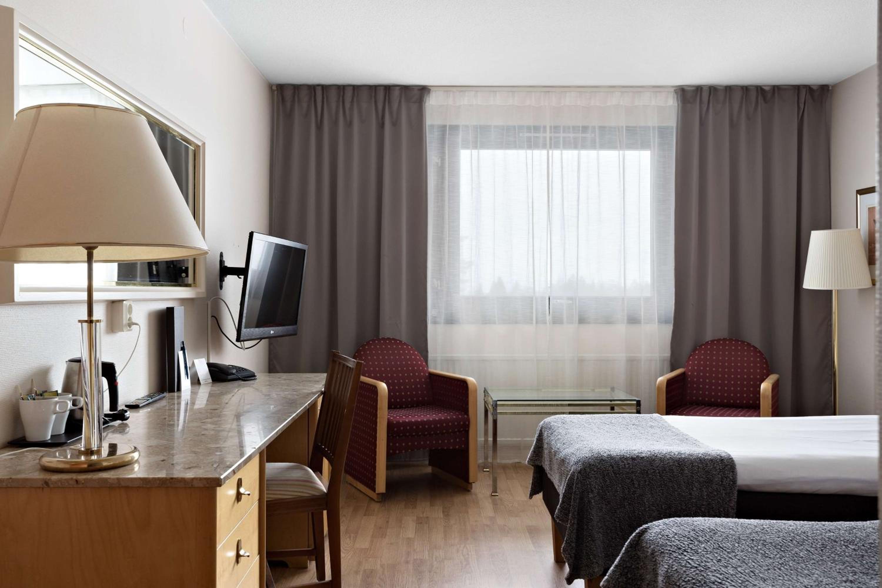 Twin Room - Photo 1