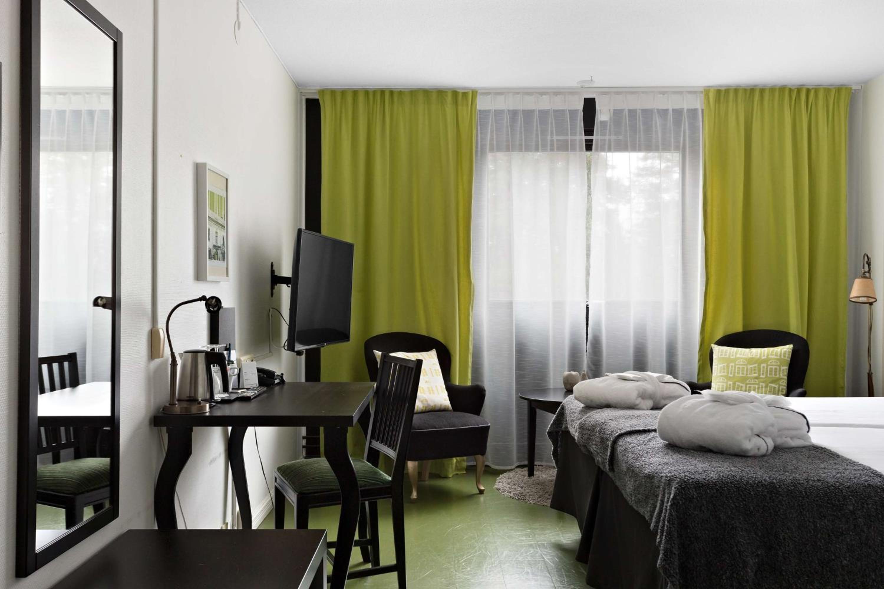 Superior Double Room - Non-Smoking - Photo 3
