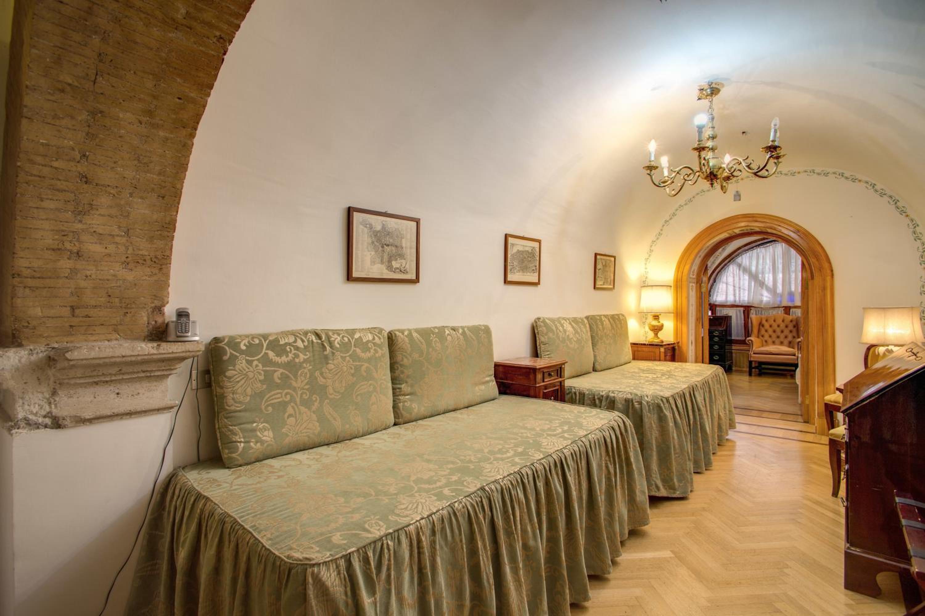 Apartment with Terrace photo 3