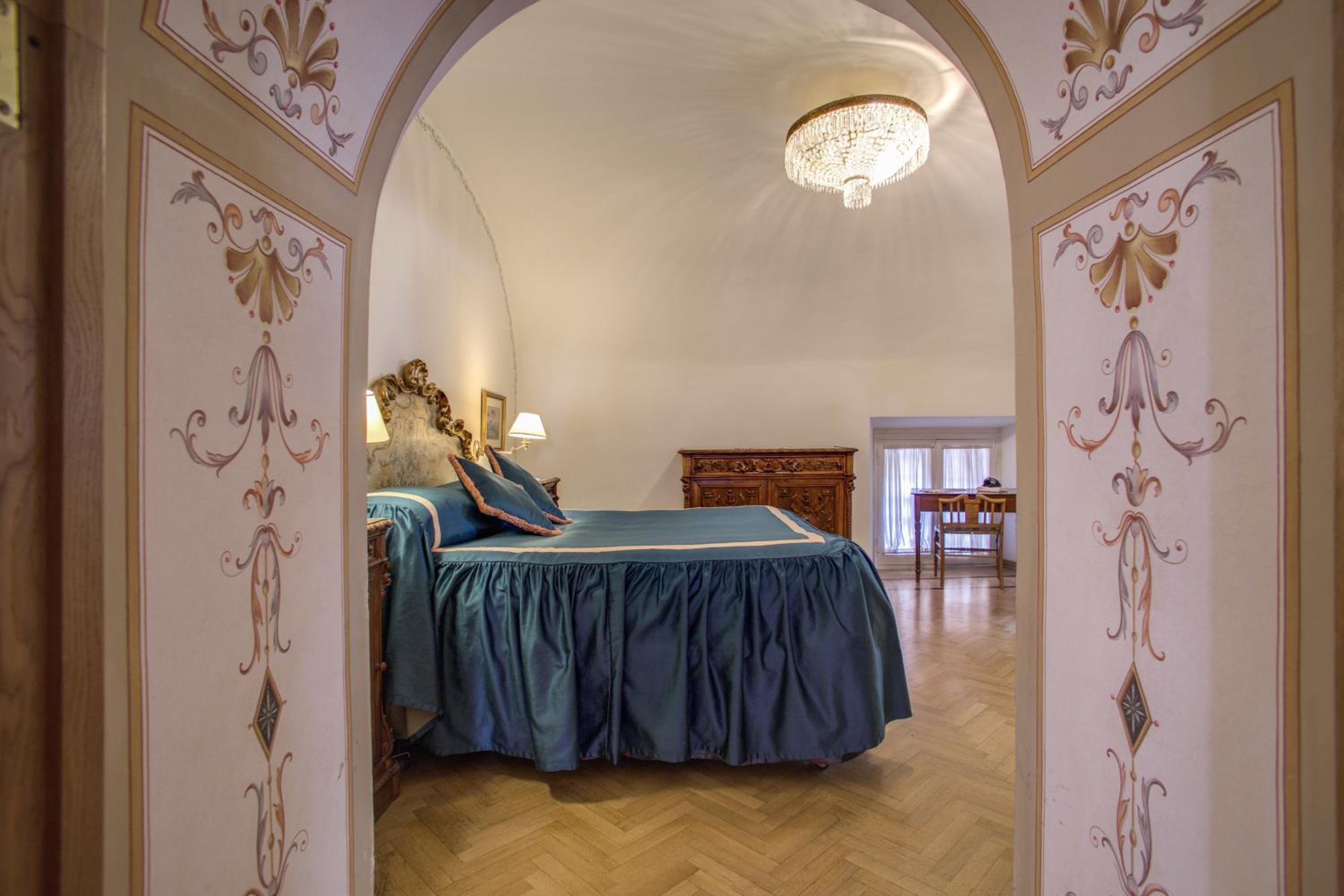 Apartment with Terrace photo 2