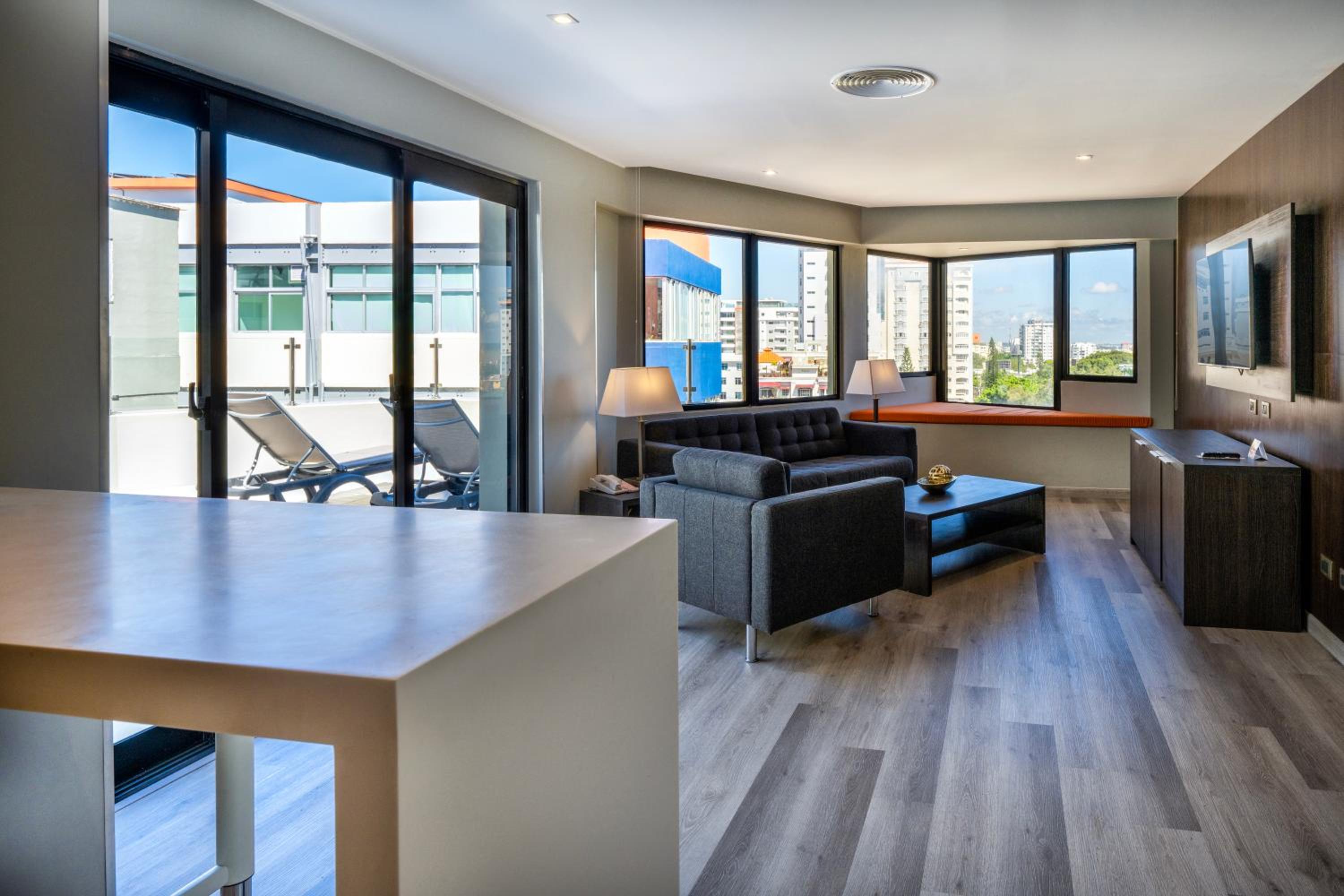Deluxe Suite with Spa Bath