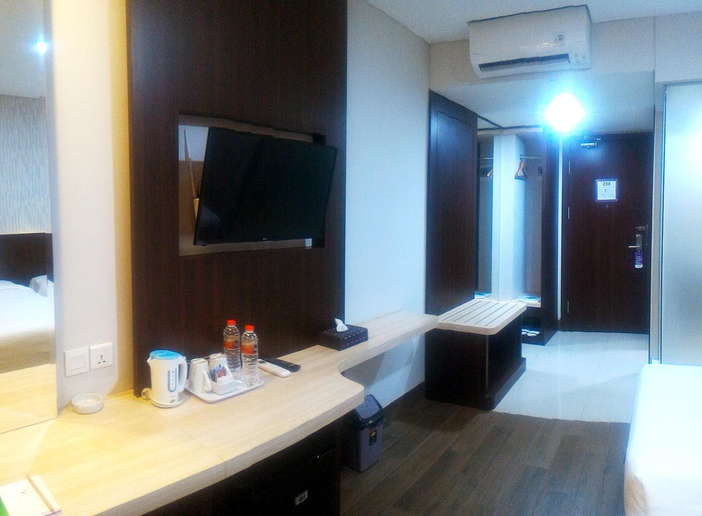 Deluxe Twin Room without Balcony