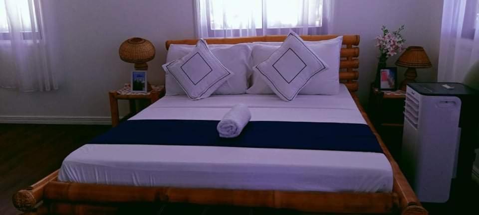 Deluxe Double Room with Balcony photo 1
