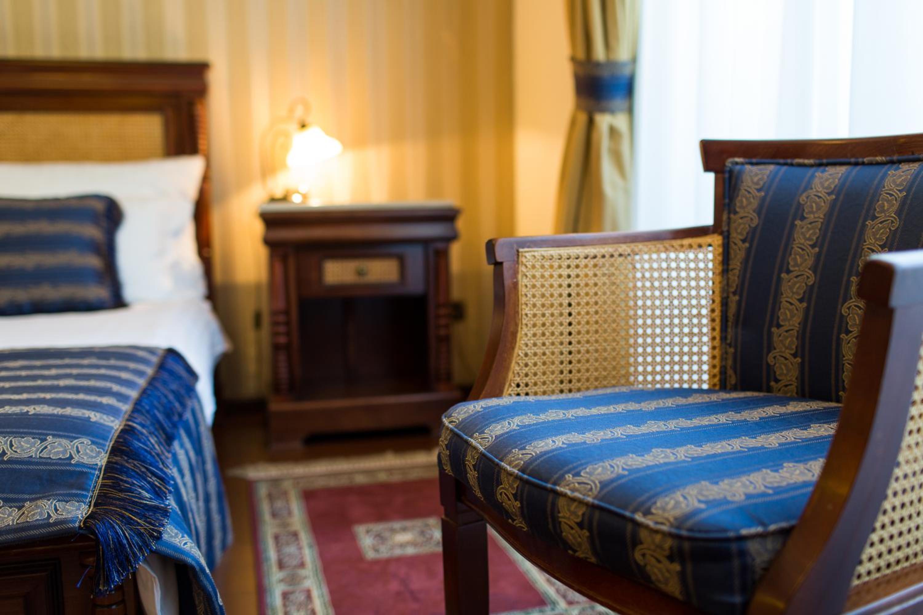 Double Room - Photo 17