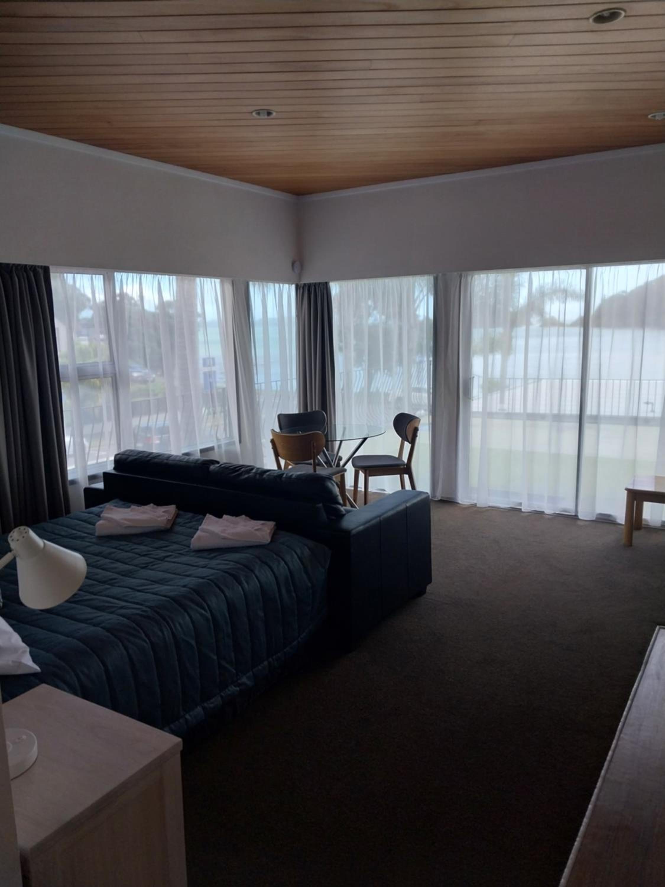 Large Studio with Sea View photo 1