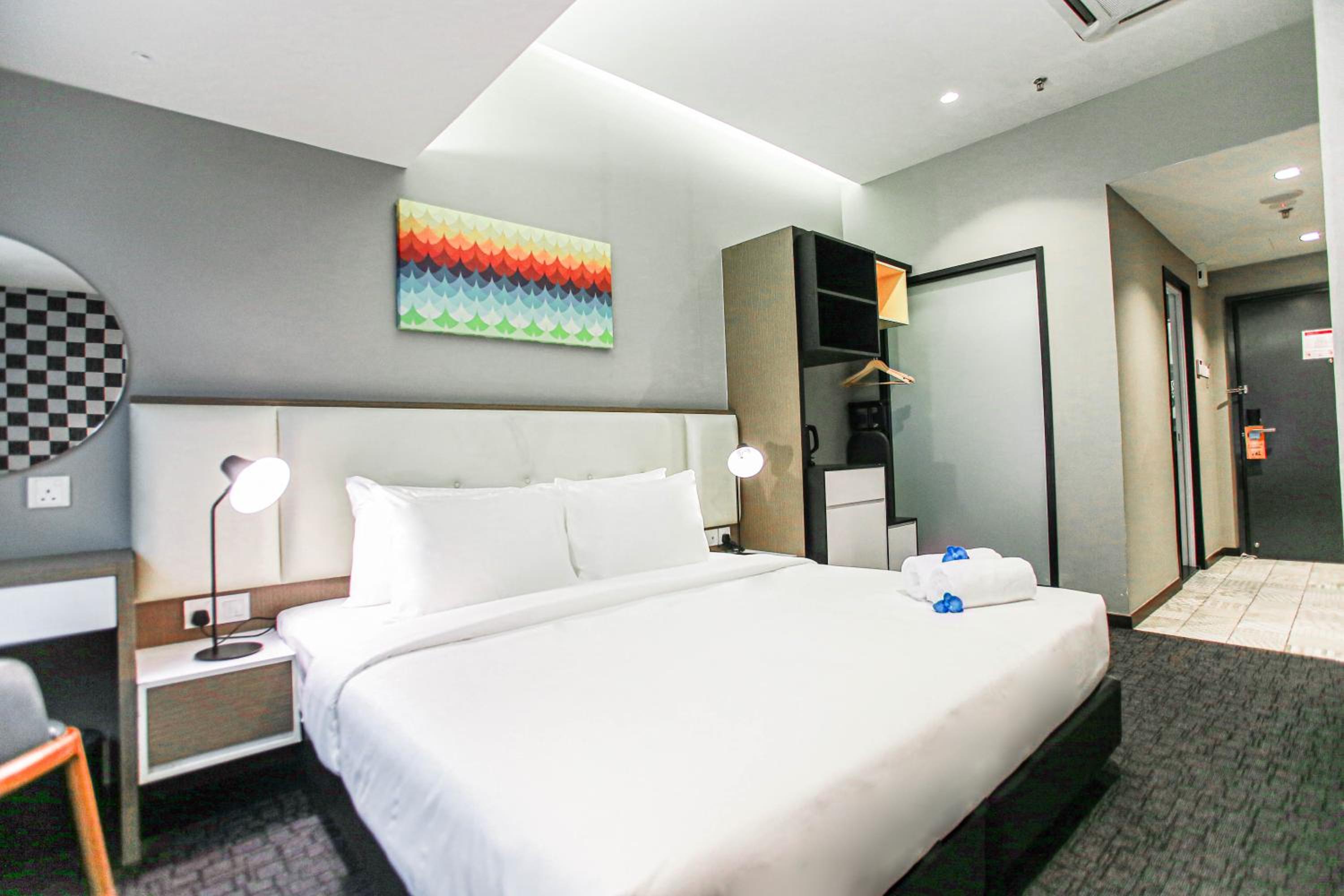 Standard King Room photo 2
