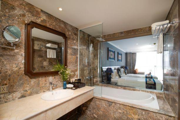 Superior Valley Double or Twin Room - Photo 3
