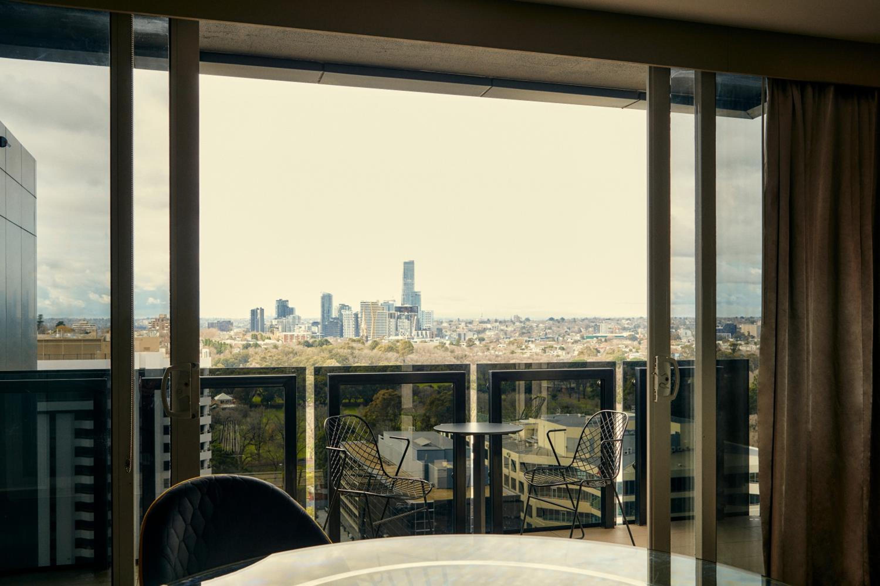 Junior Suite with Garden View and Balcony photo 2
