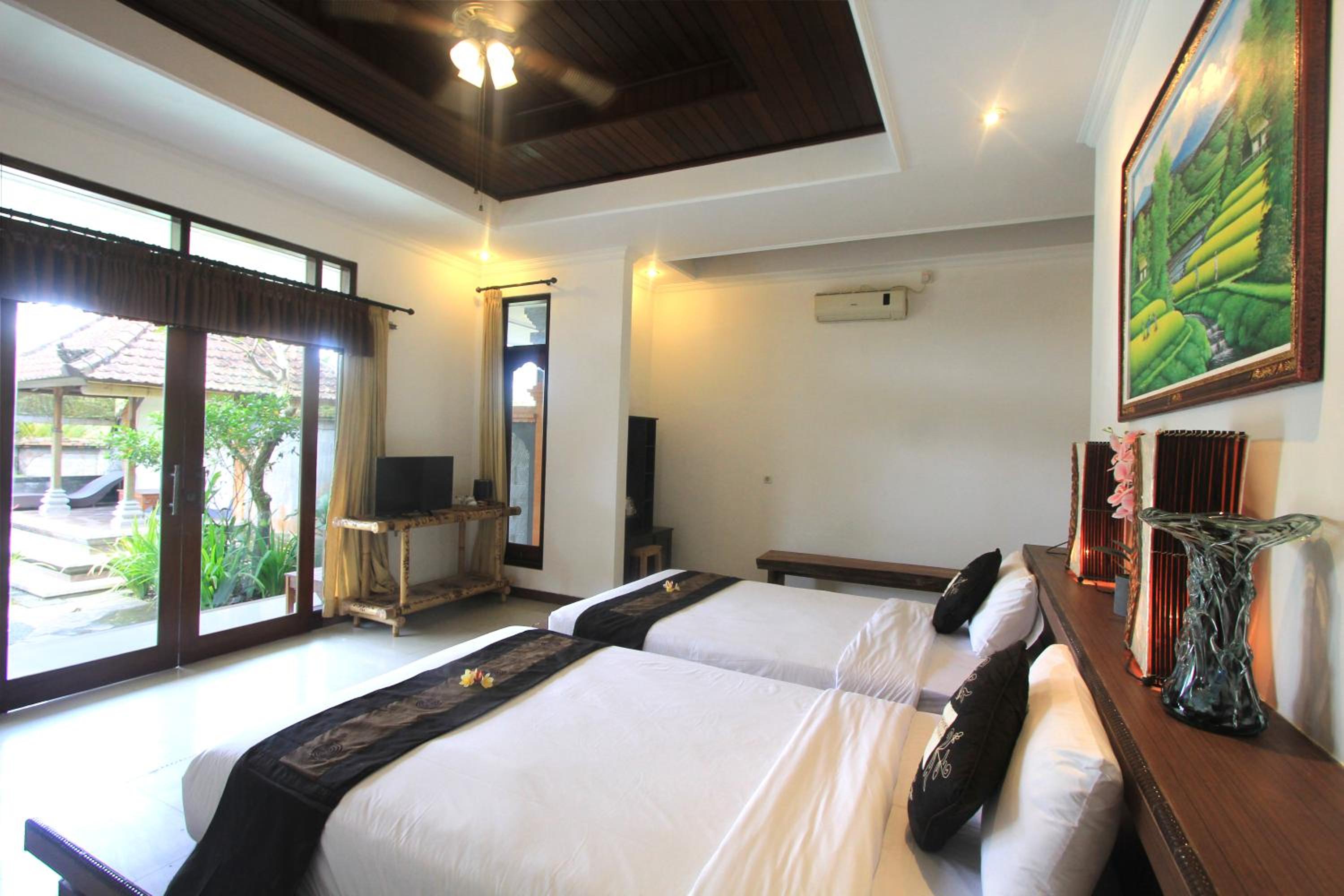 Deluxe Double or Twin Room with Pool Access - Photo 10