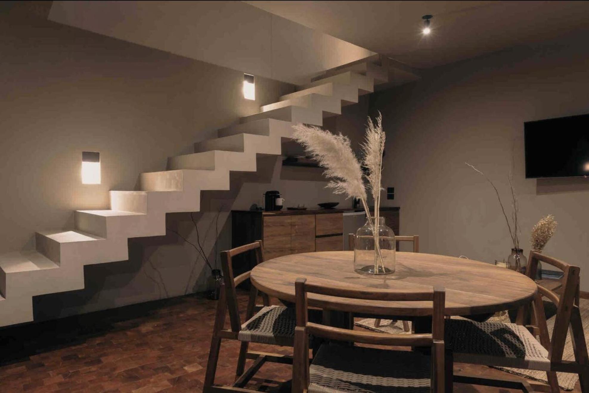 Studio with Balcony - Photo 20