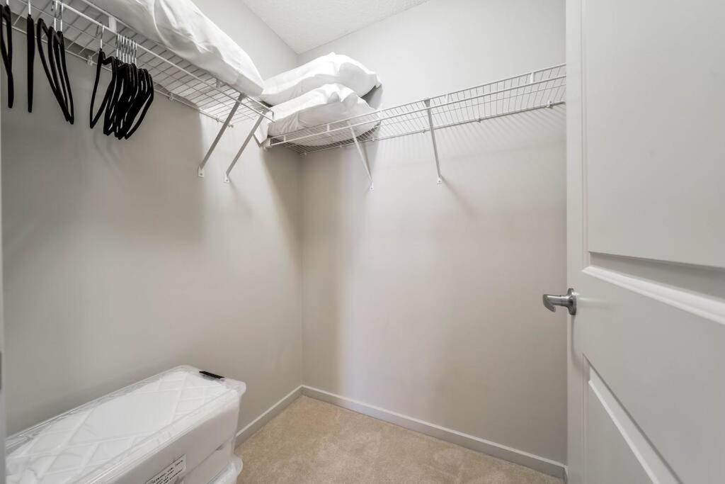 Two-Bedroom Apartment photo 3