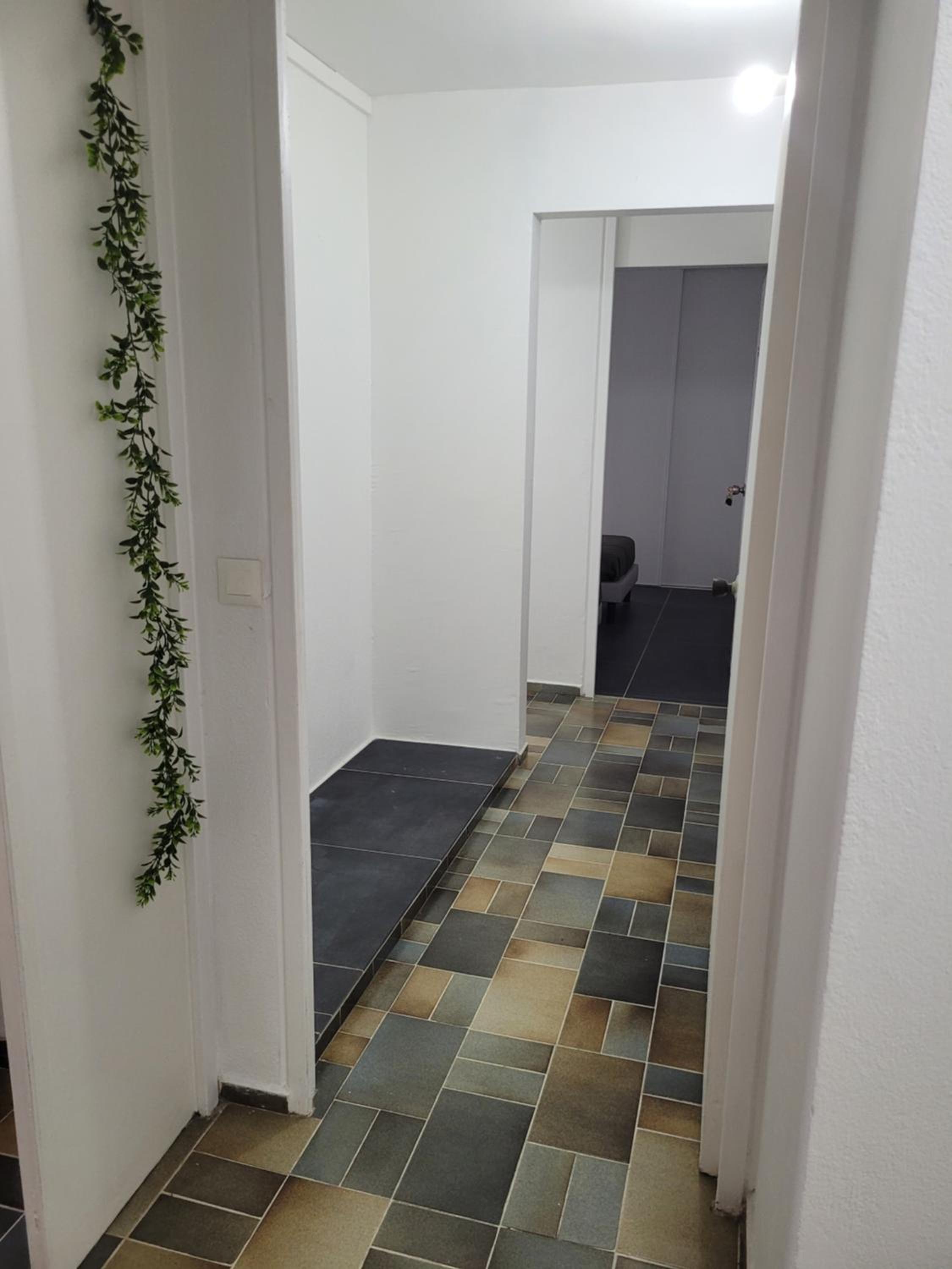 Twin Room - Photo 9