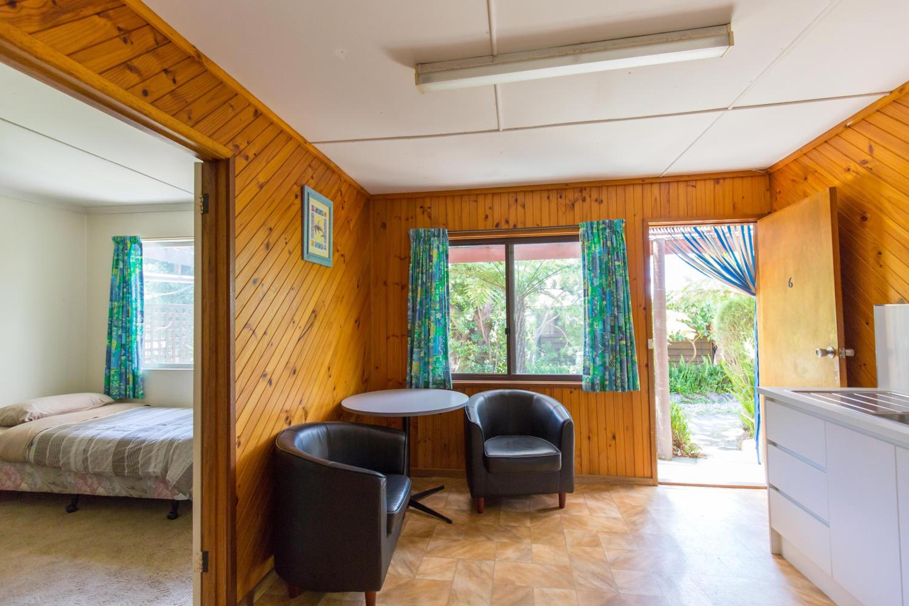 Basic Triple Room photo 3