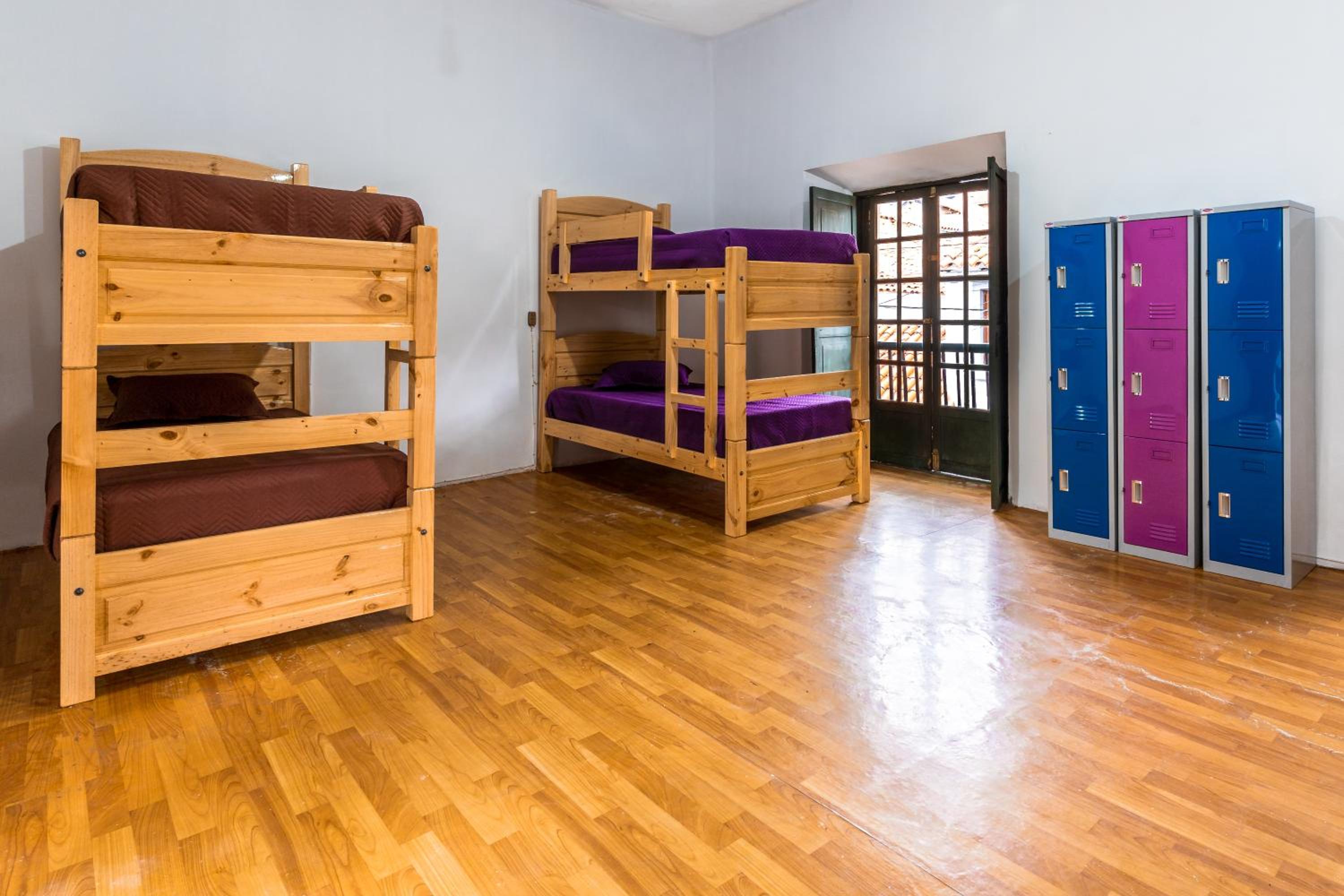 Bed In 8-Bed Mixed Dormitory Room photo 1