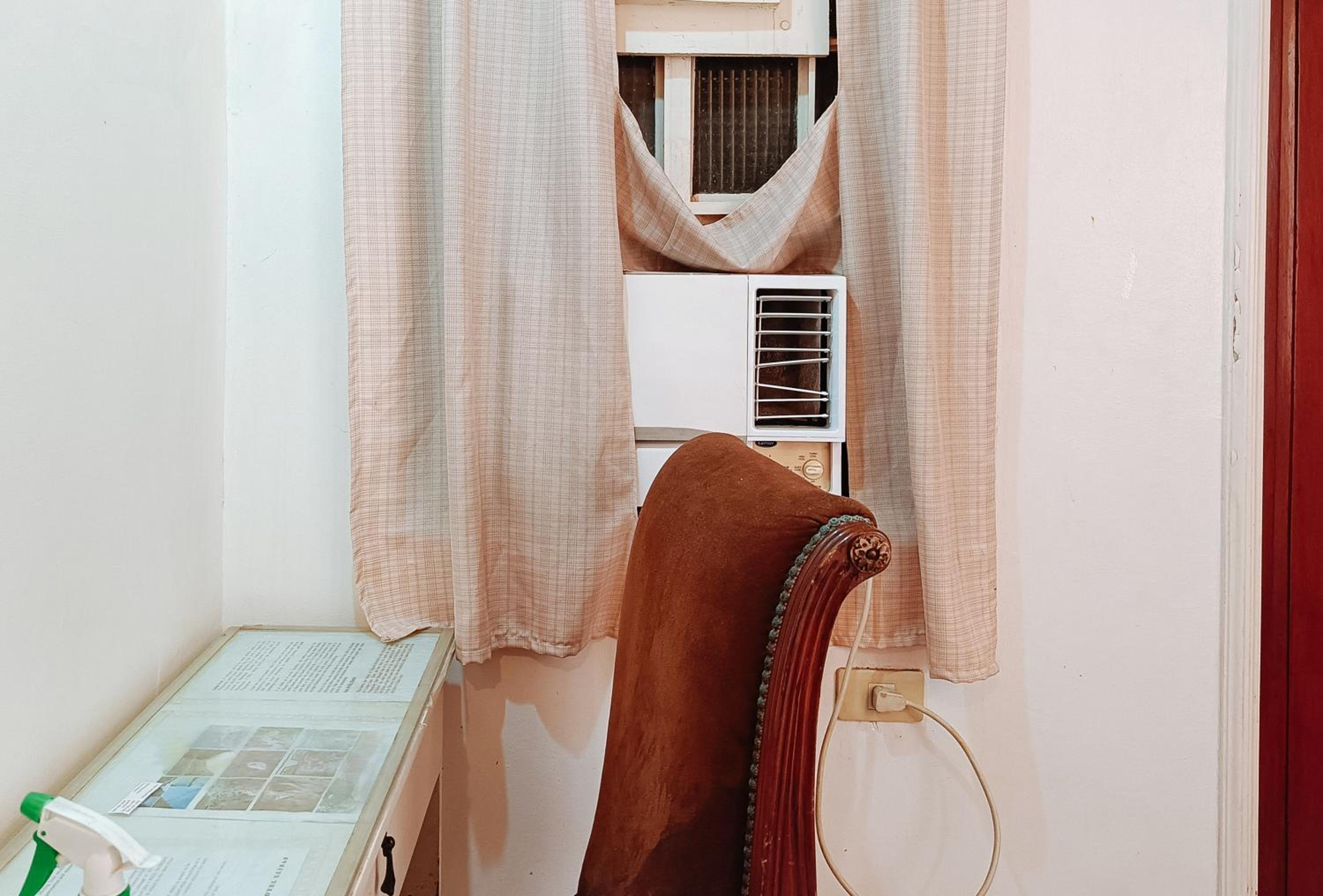 Single Room - Photo 2