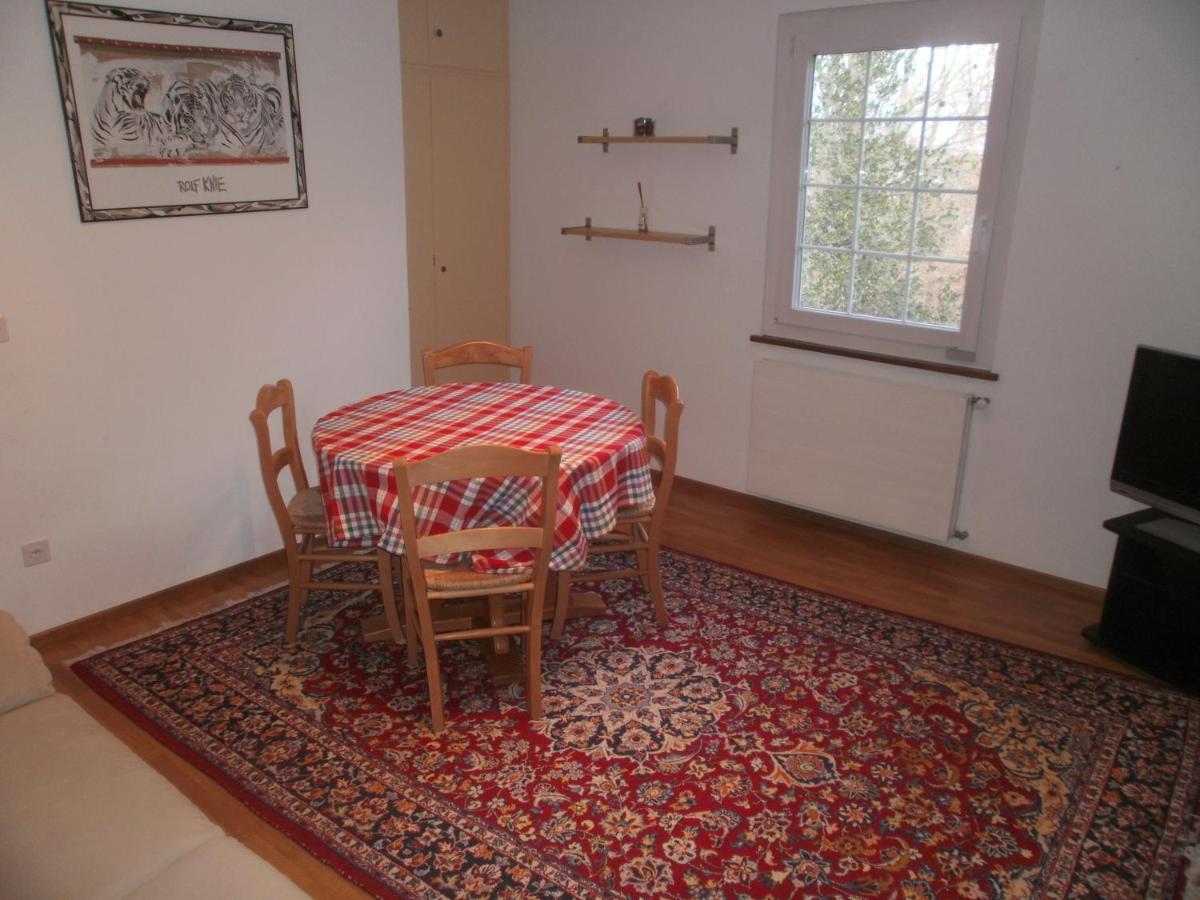 One-Bedroom Apartment photo 3