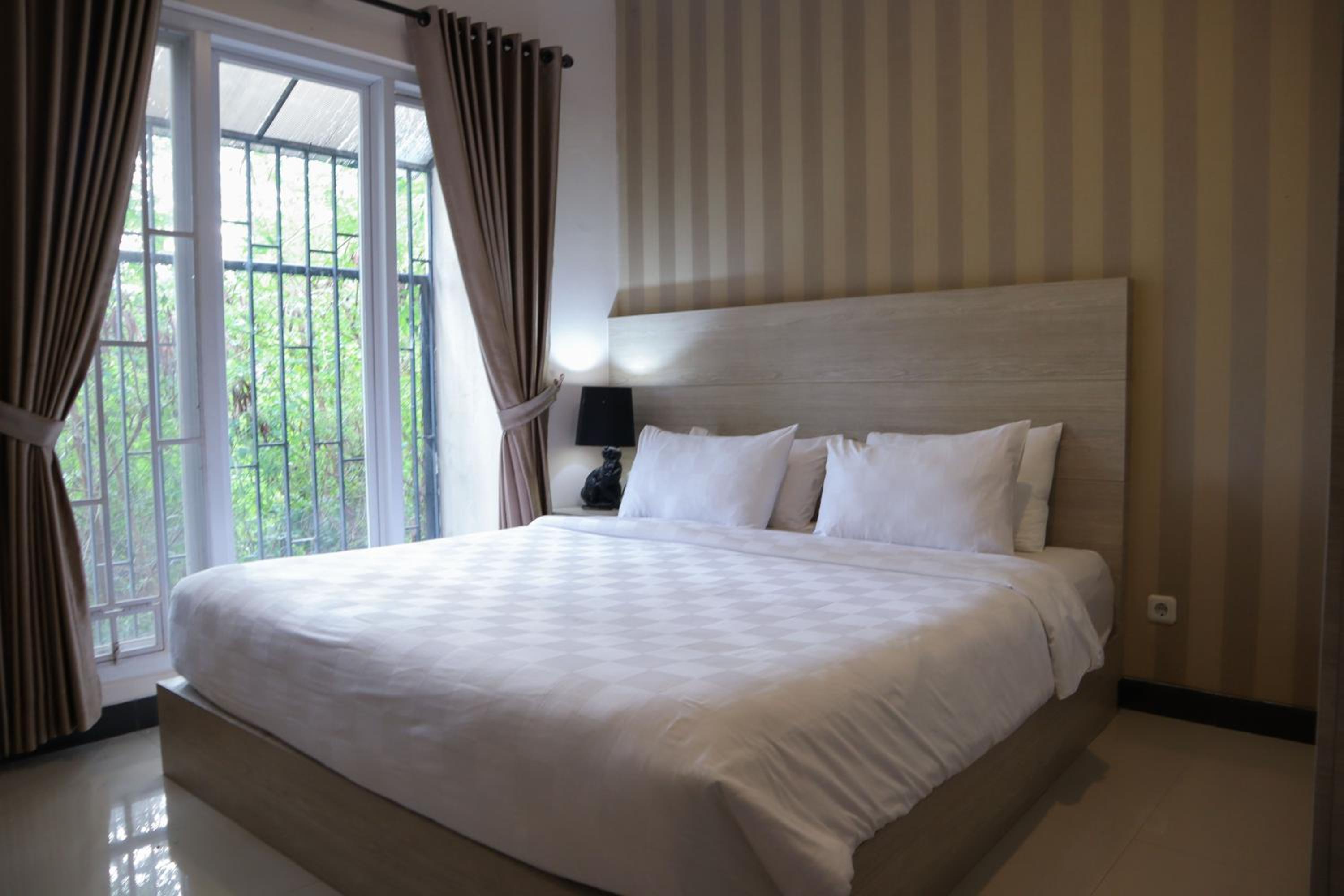 Two-Bedroom Residence - Photo 1