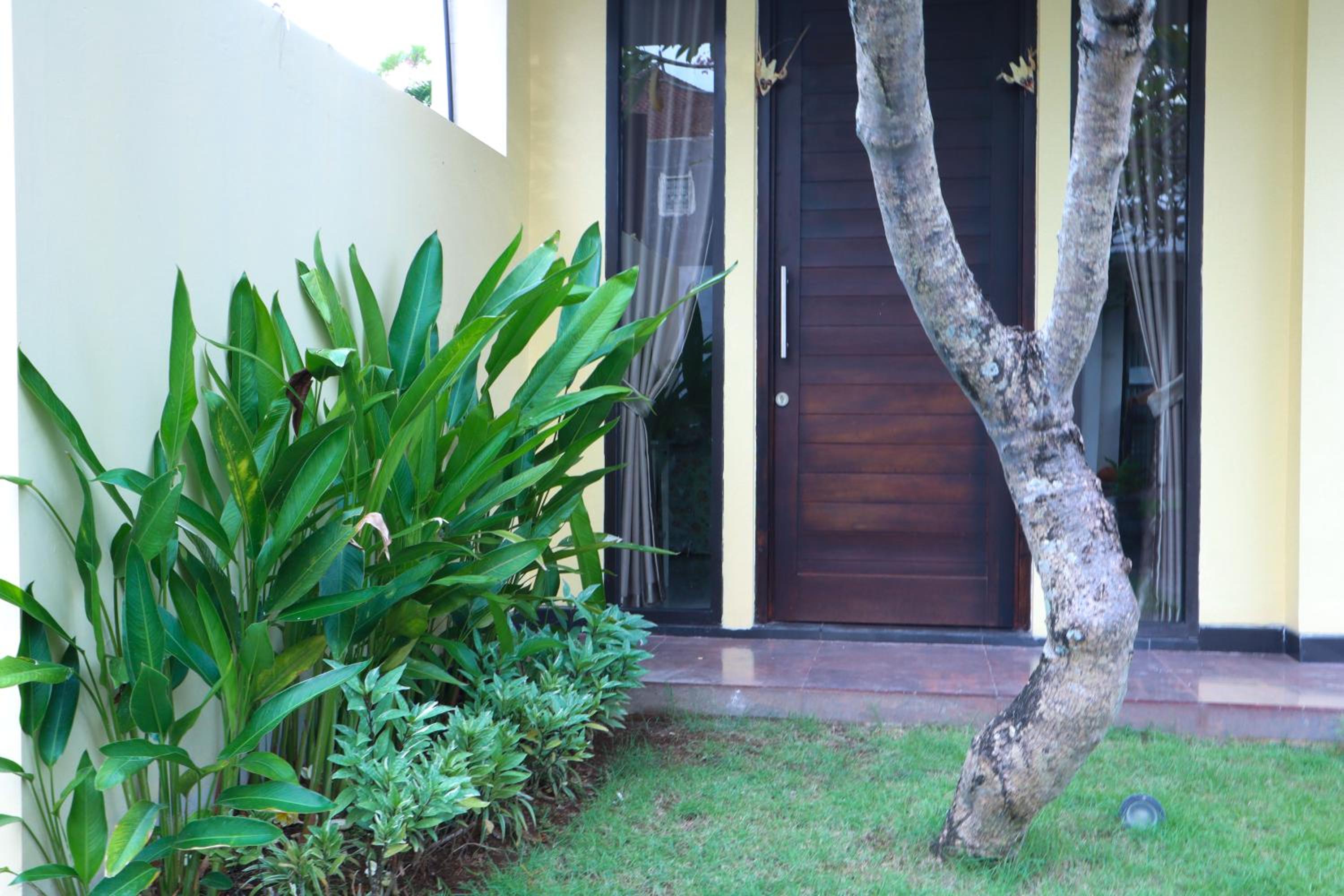 Two-Bedroom Residence - Photo 6