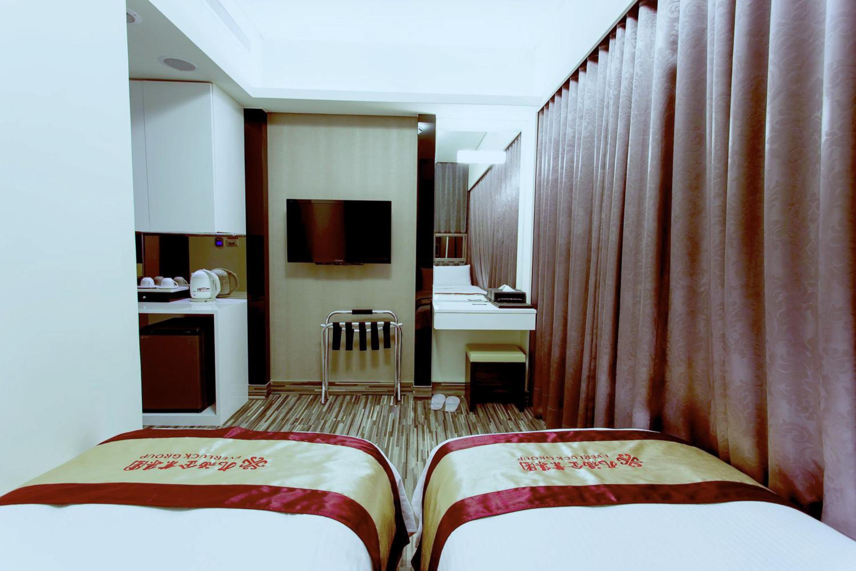 Small Double or Twin Room photo 3