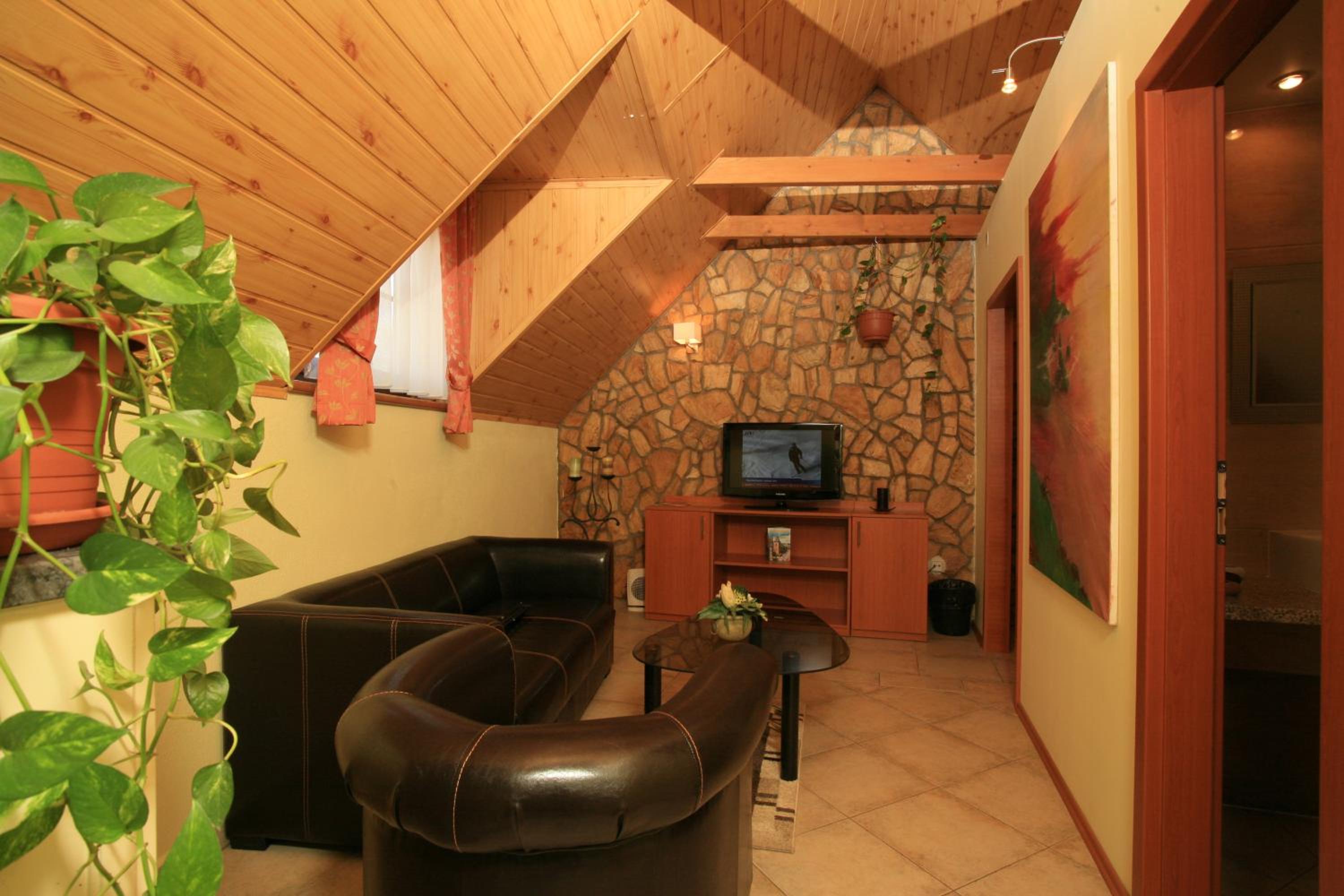 Suite - Photo 4