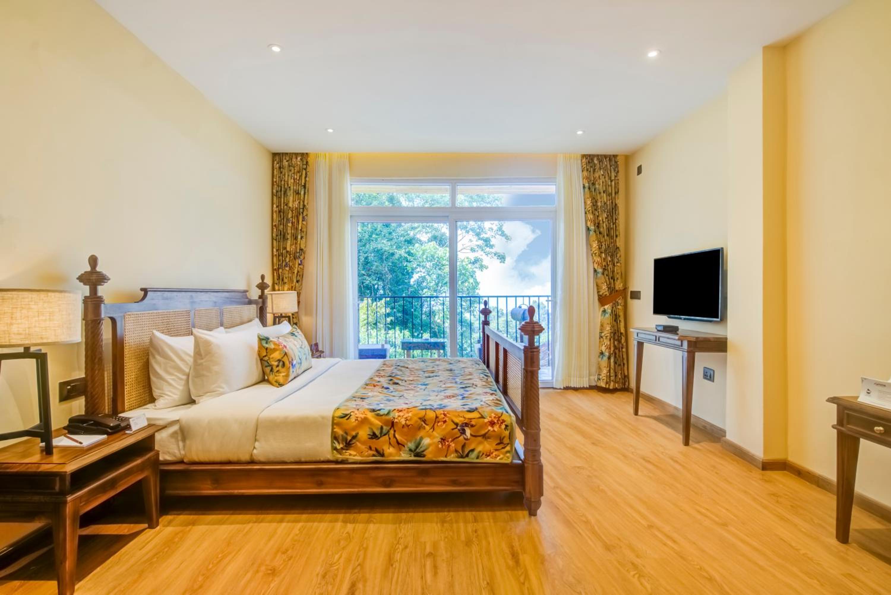 Premium Room with Lawn photo 3