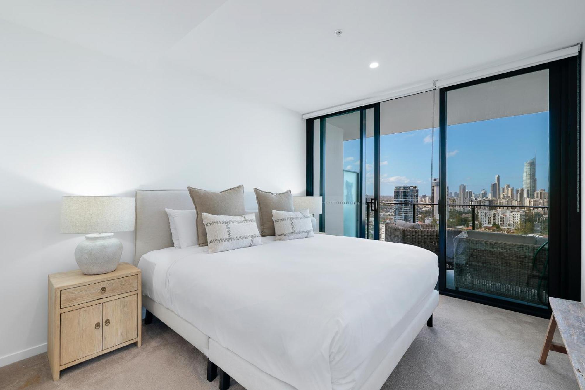 Three Bedroom Skyrise
